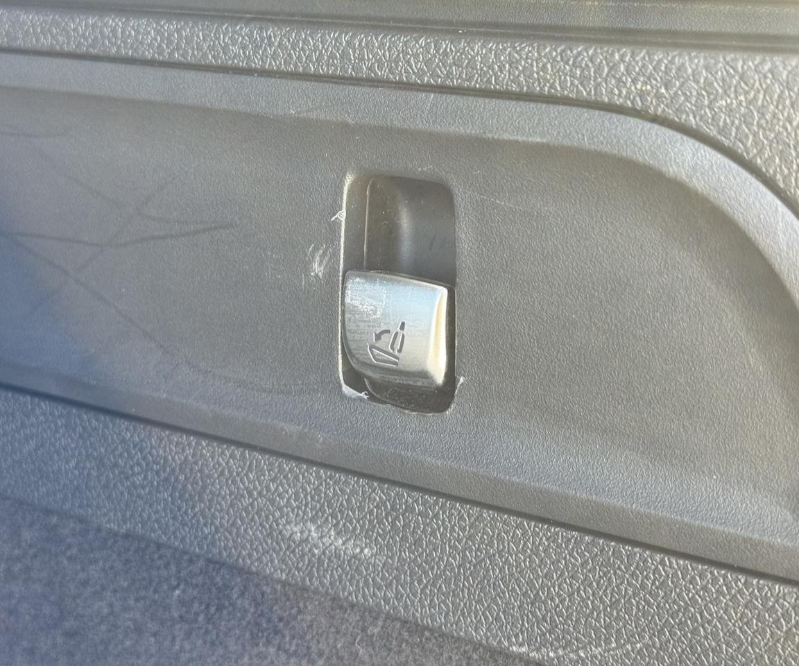 2022 Mercedes-Benz GL-Class GLC 300 4MATIC SUV Photo