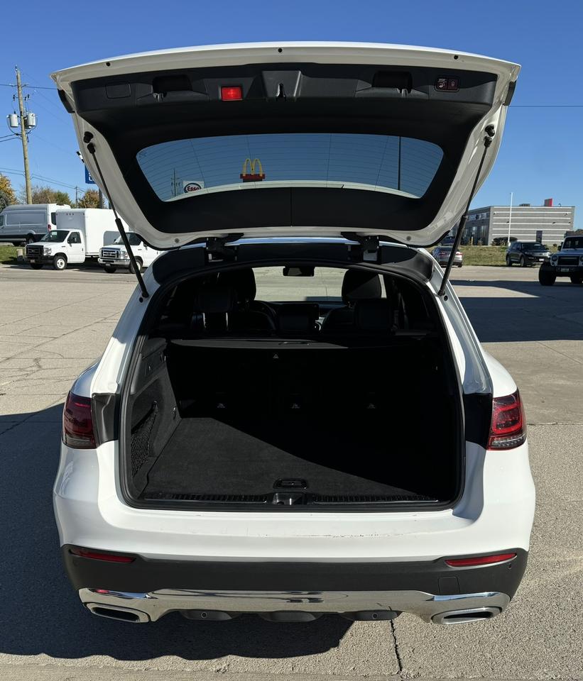 2022 Mercedes-Benz GL-Class GLC 300 4MATIC SUV Photo