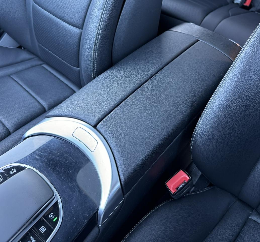 2022 Mercedes-Benz GL-Class GLC 300 4MATIC SUV Photo