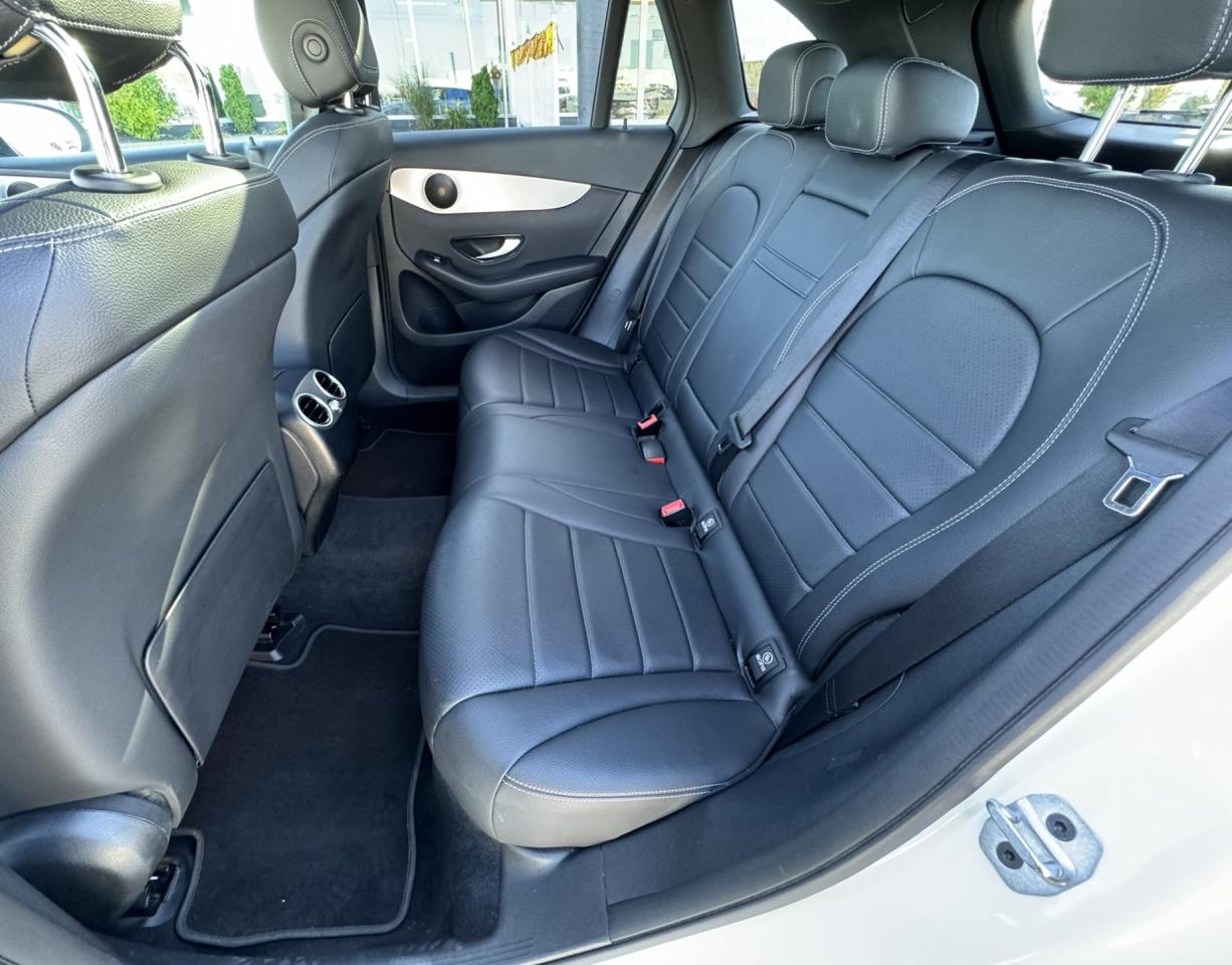 2022 Mercedes-Benz GL-Class GLC 300 4MATIC SUV Photo