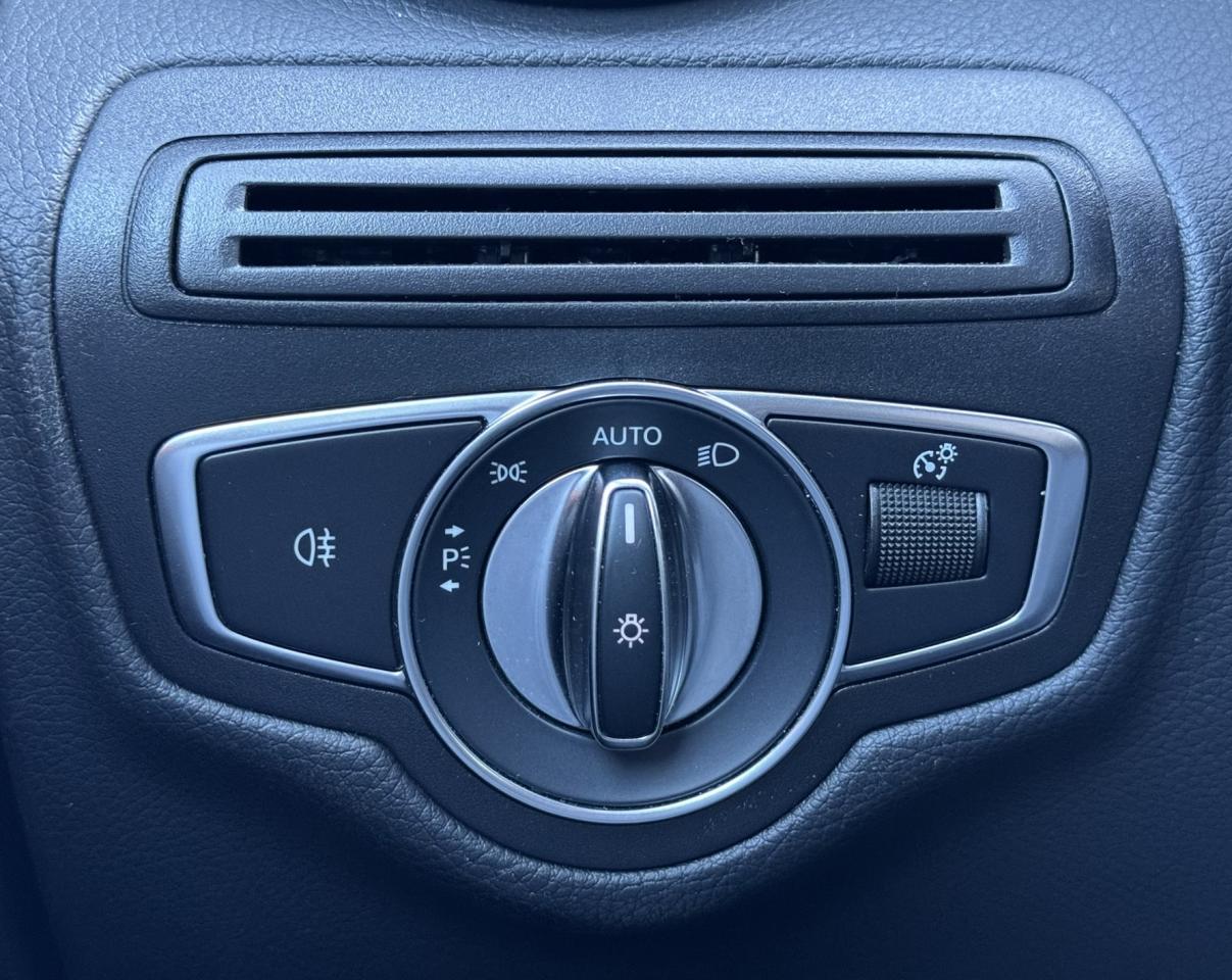 2022 Mercedes-Benz GL-Class GLC 300 4MATIC SUV Photo