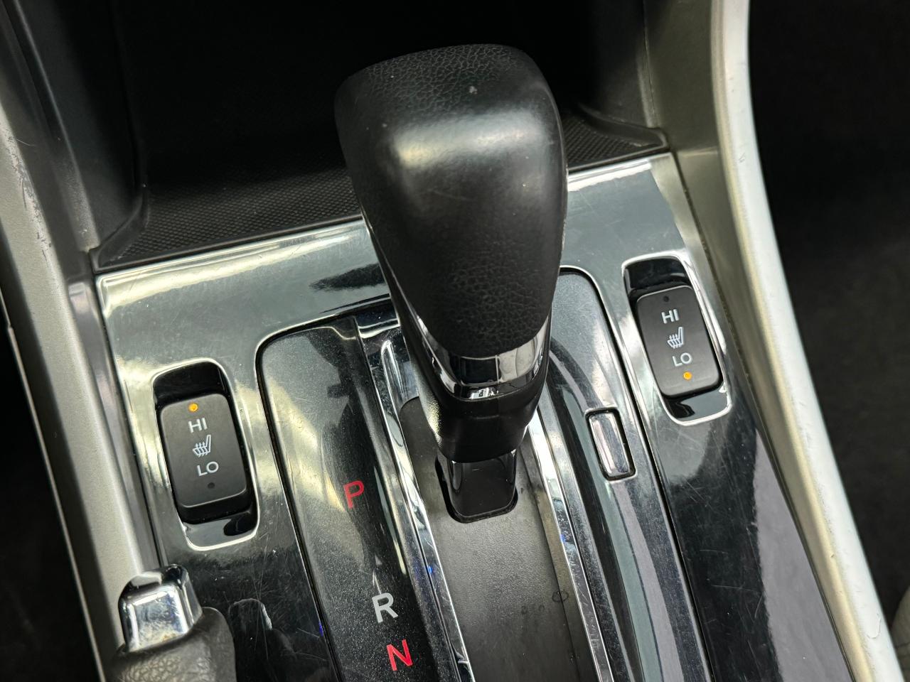 2017 Honda Accord LX+New Brakes+Camera+ApplePlay+Heated Seats - Photo #32