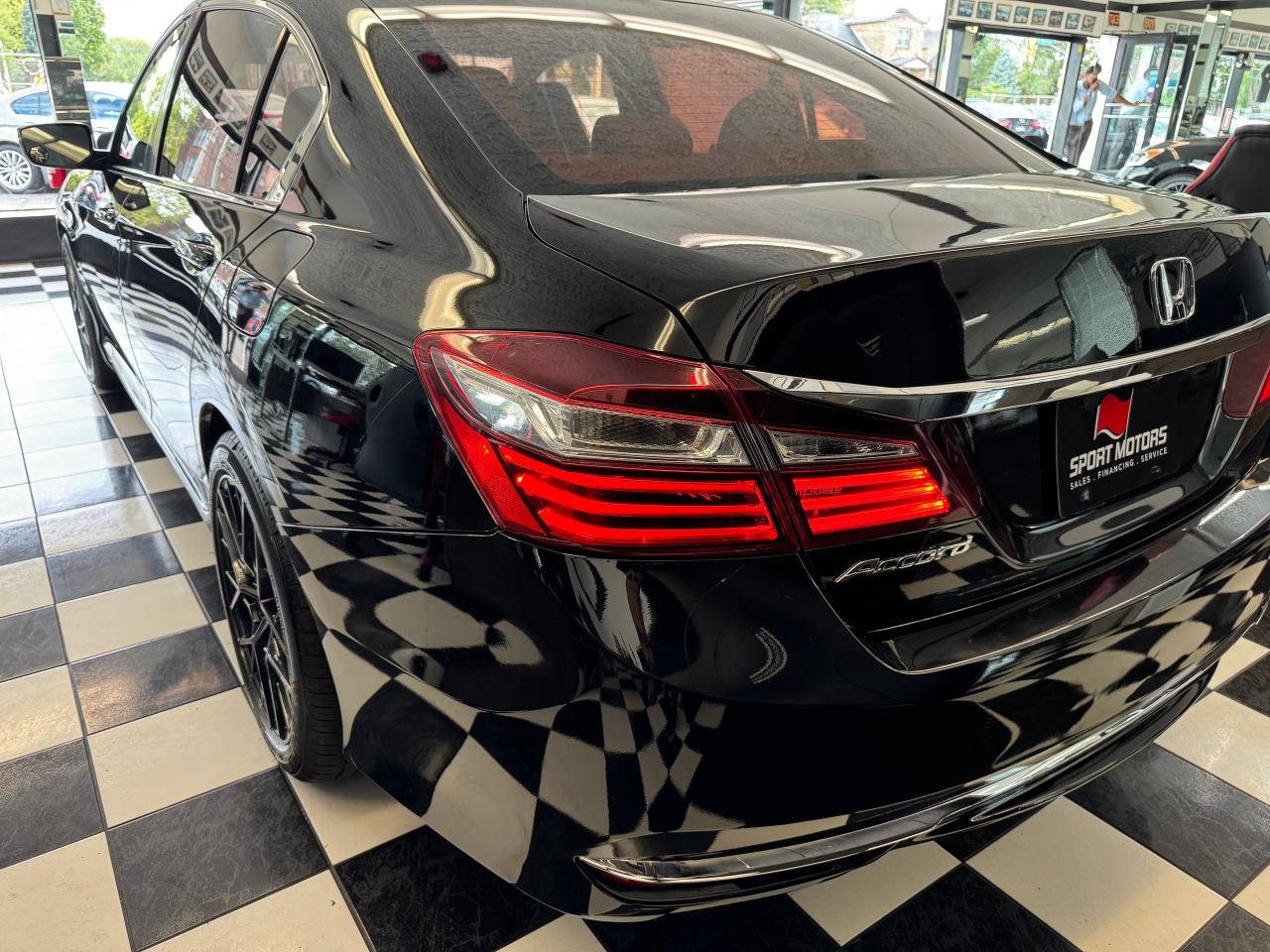 2017 Honda Accord LX+New Brakes+Camera+ApplePlay+Heated Seats Photo36