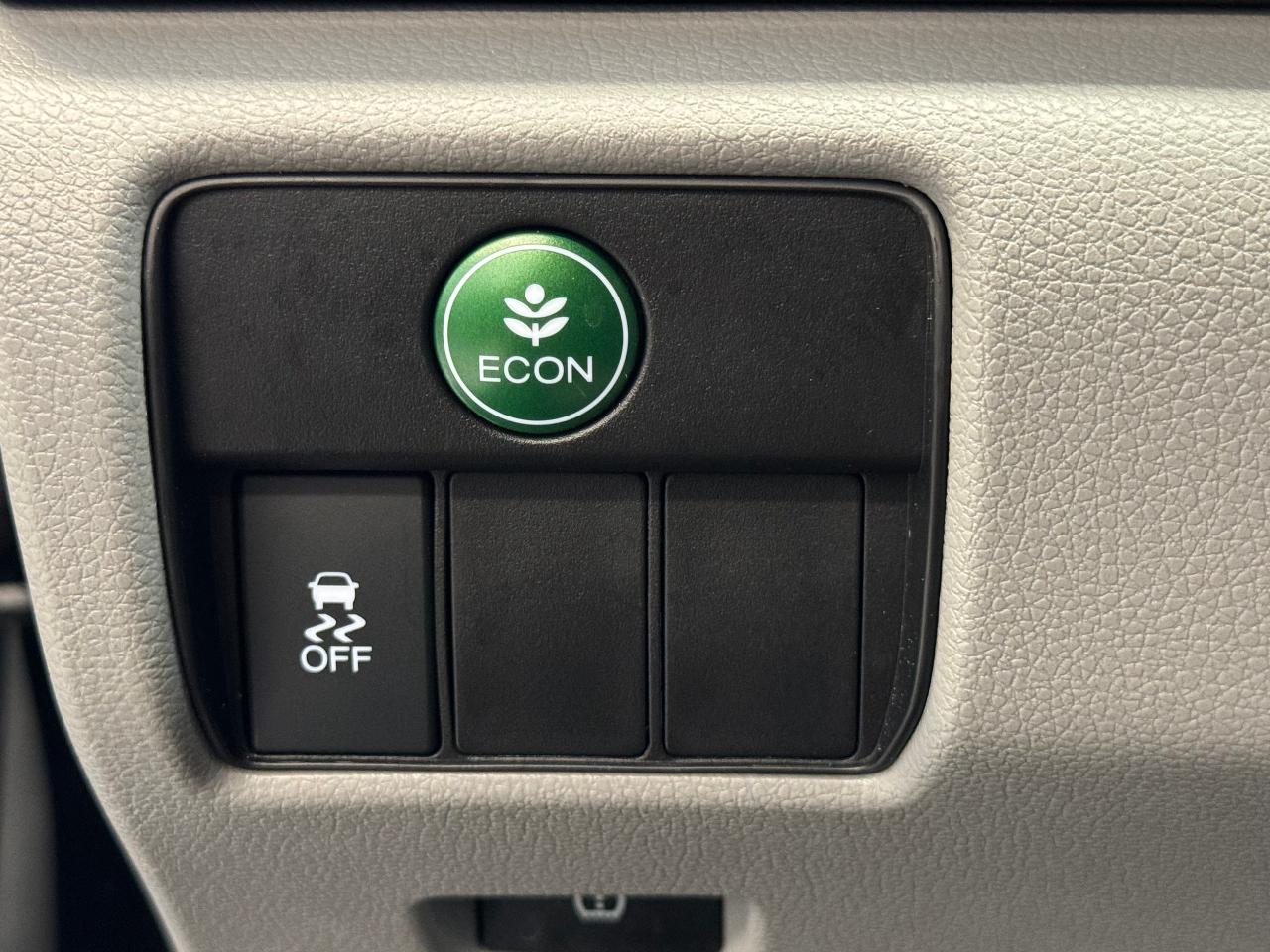 2017 Honda Accord LX+New Brakes+Camera+ApplePlay+Heated Seats Photo107