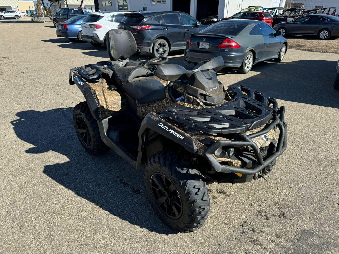 2021 Can-Am Outlander 800 X XT $103 B/W - Photo #4