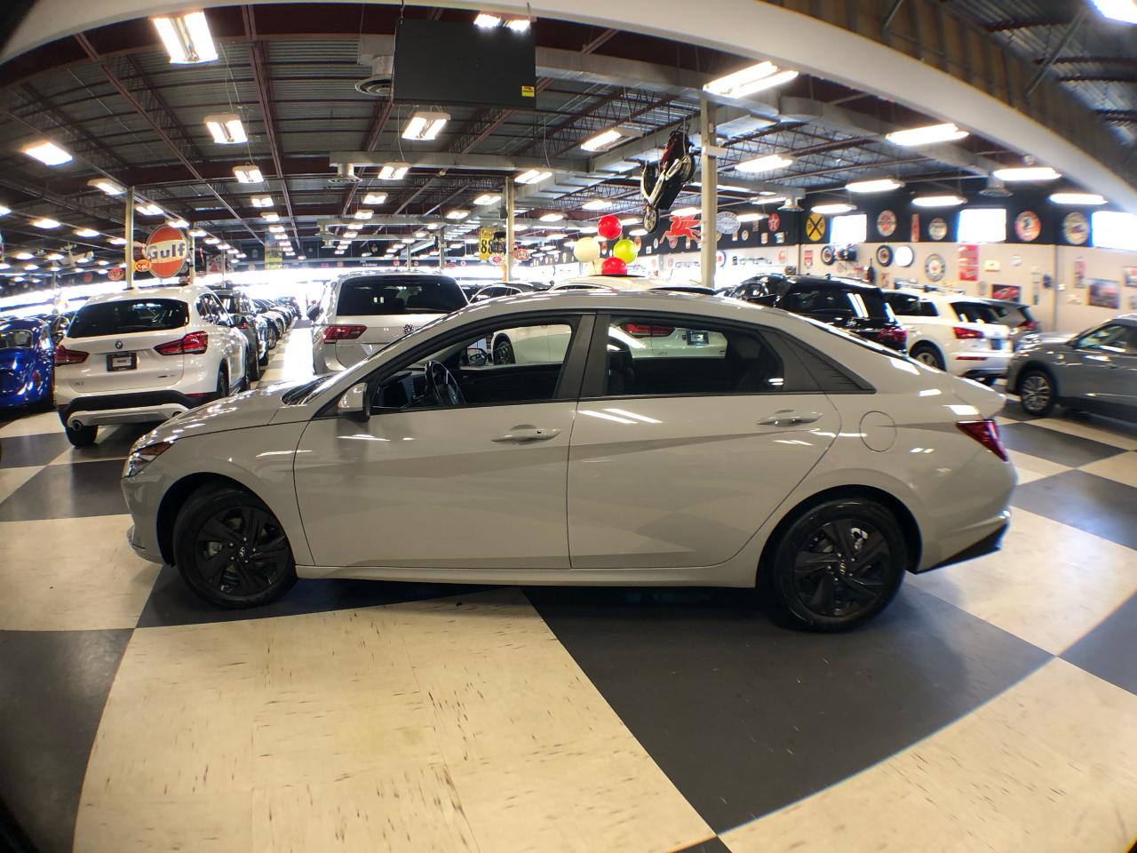 2022 Hyundai Elantra PREFERRED AUTO A/C CARPLAY L/ASSIST B/SPOT CAMERA Photo3