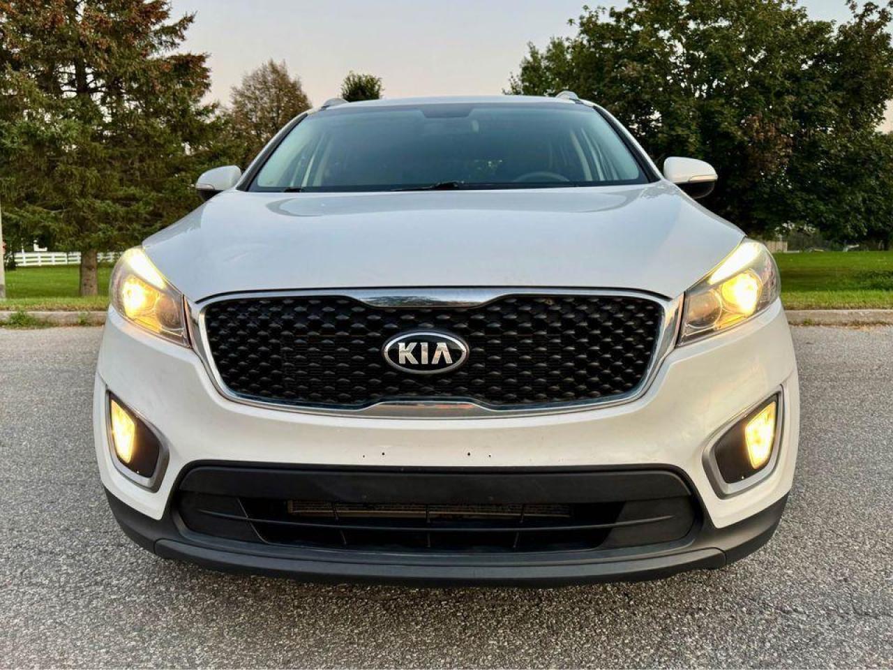 2016 Kia Sorento 2.4L 4 Cylinder- Certified - Photo #2
