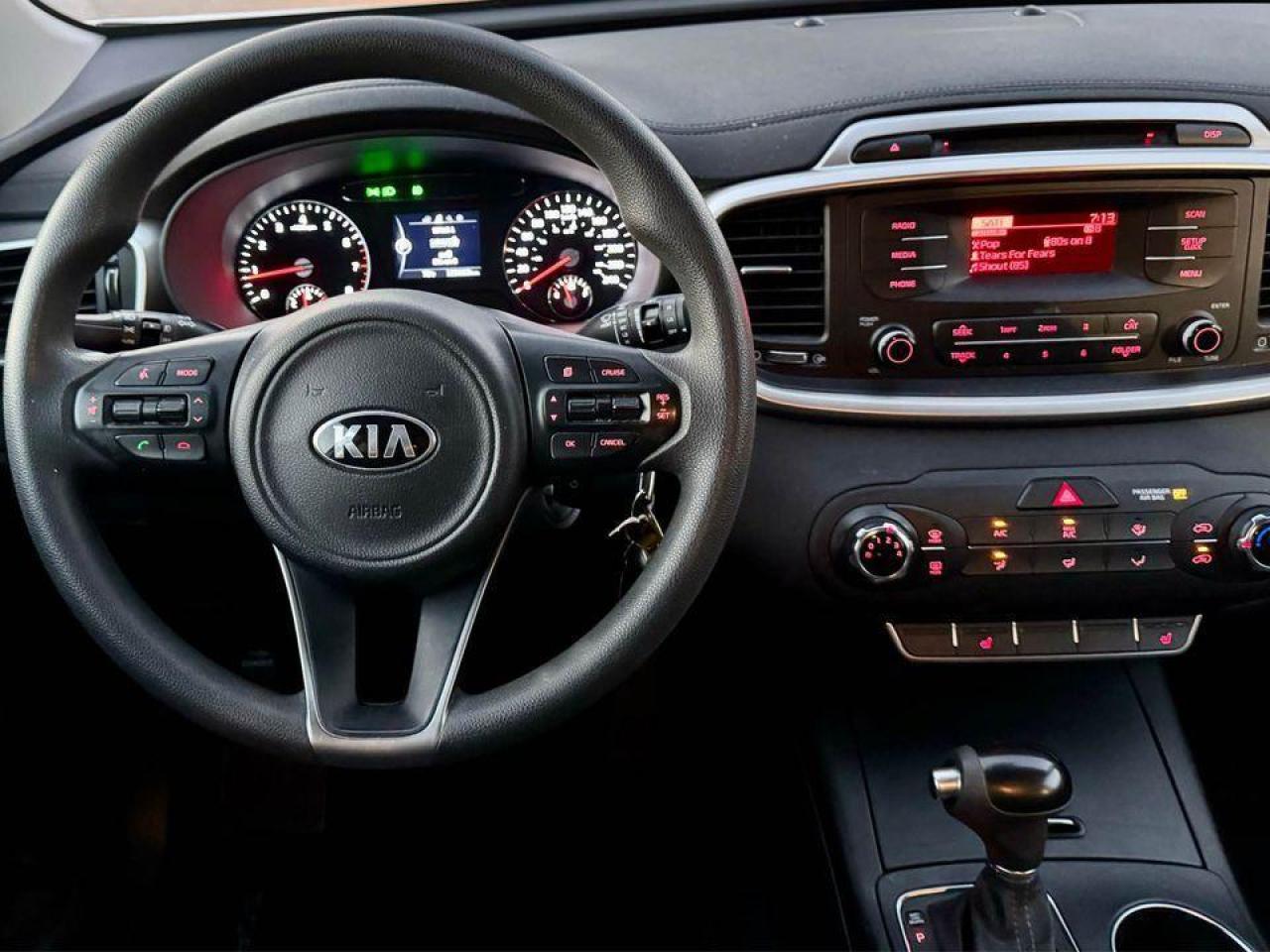 2016 Kia Sorento 2.4L 4 Cylinder- Certified Photo3