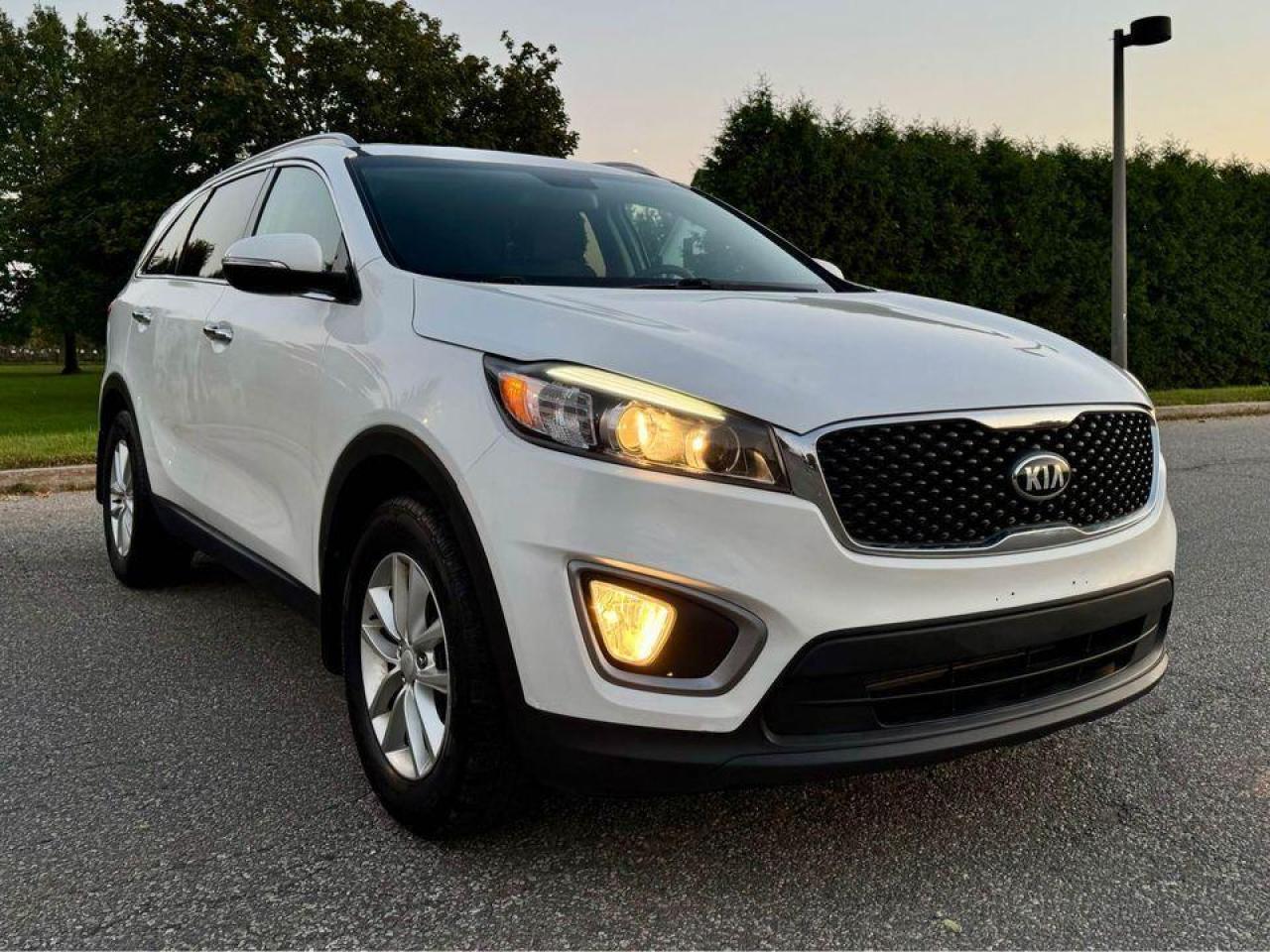 2016 Kia Sorento 2.4L 4 Cylinder- Certified - Photo #5