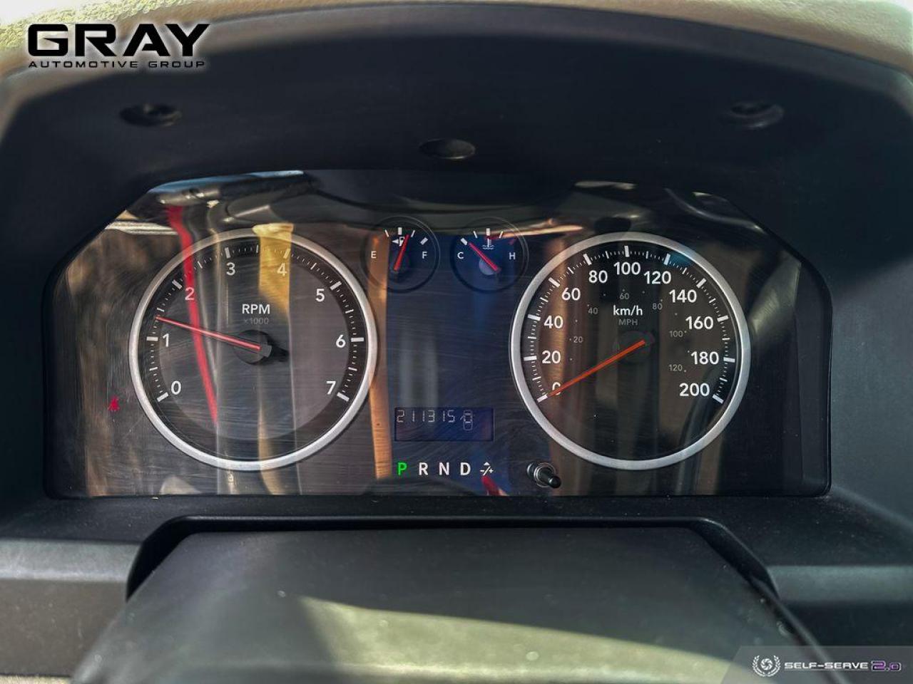 2012 RAM 1500 ST/CERTIFIED/2 YR UNLIMITED KM WARRANTY/5.7L/4X4 - Photo #11