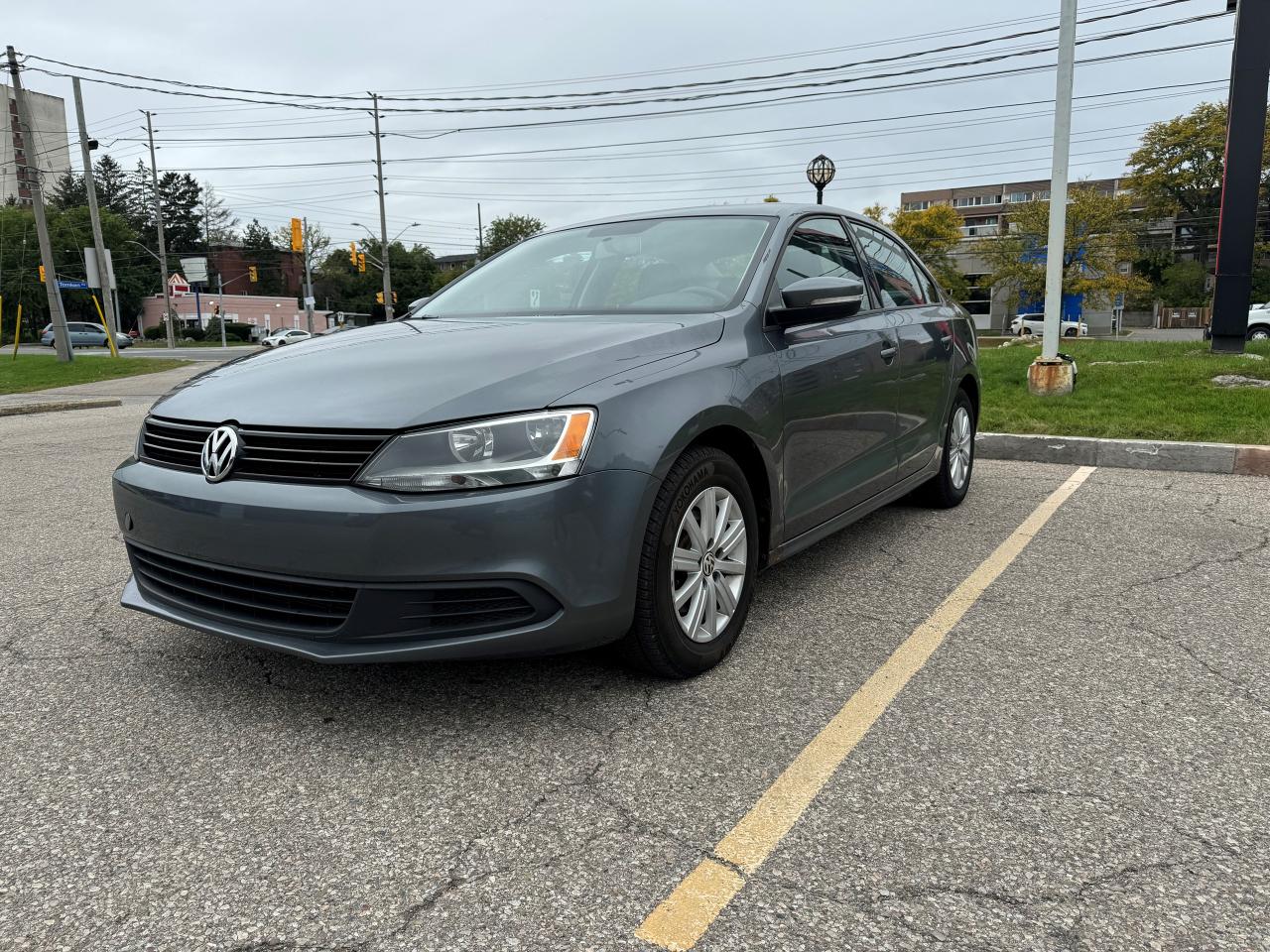 Used 2013 Volkswagen Jetta COMFORTLINE 4CYL LOW KM DEALER SERVICE RECORDS for sale in Mississauga, ON