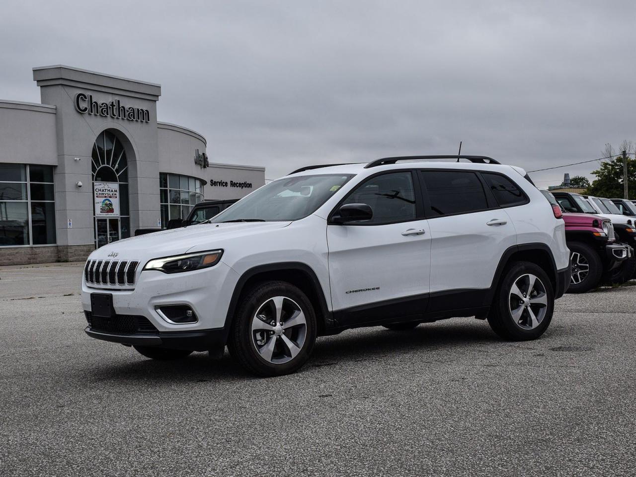 2022 Jeep Cherokee 4D Sport Utility Limited Bright White Clearcoat 4 & 7-Pin Wiring Harness, Class III Hitch Receiver, Heavy-Duty Engine Cooling, Quick Order Package 26G Limited, Trailer Tow Group, Trailer Tow Wiring Harness. Odometer is 8862 kilometers below market average! 4WD Pentastar 3.2L V6 VVT 9-Speed Automatic<br><br><br>Reviews:<br>  * Cherokee owners tend to be most impressed with the performance of the available V6 engine, a smooth-riding suspension, a powerful and straightforward touchscreen interface, and push-button access to numerous traction-enhancing tools for use in a variety of challenging driving conditions. A flexible and handy cabin, as well as a relatively quiet highway drive, help round out the package. Heres a machine thats built to explore new trails and terrain, while providing a comfortable and compliant ride on the road and highway. Source: autoTRADER.ca<br><br><br>Here at Chatham Chrysler, our Financial Services Department is dedicated to offering the service that you deserve. We are experienced with all levels of credit and are looking forward to sitting down with you. Chatham Chrysler Proudly serves customers from London, Ridgetown, Thamesville, Wallaceburg, Chatham, Tilbury, Essex, LaSalle, Amherstburg and Windsor with no distance being ever too far! At Chatham Chrysler, WE CAN DO IT!