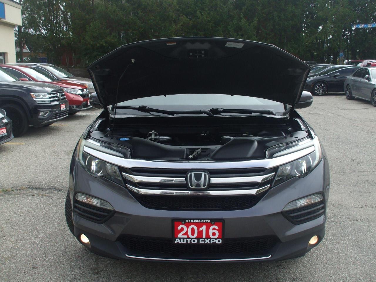 2016 Honda Pilot 4WD,Touring,7 Passengers,GPS,Tinted,Sunroof,Fog's - Photo #30