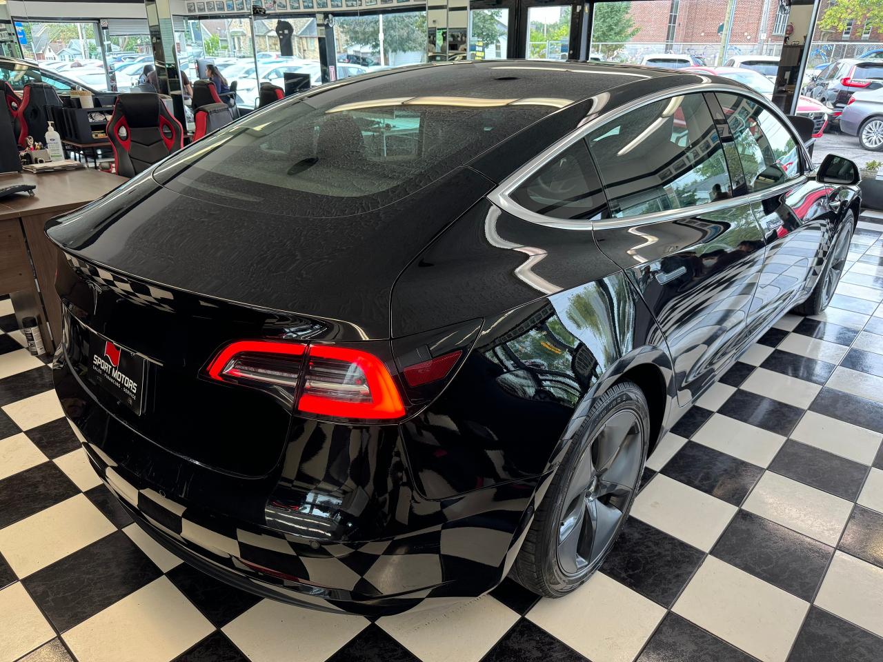 2019 Tesla Model 3 Standrad Range Plus+Auto Pilot+CLEAN CARFAX Photo8