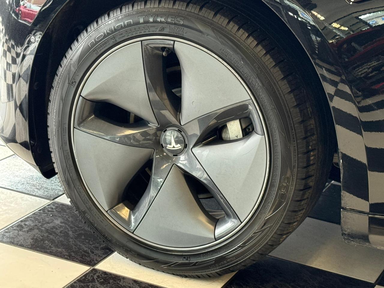2019 Tesla Model 3 Standrad Range Plus+Auto Pilot+CLEAN CARFAX - Photo #41