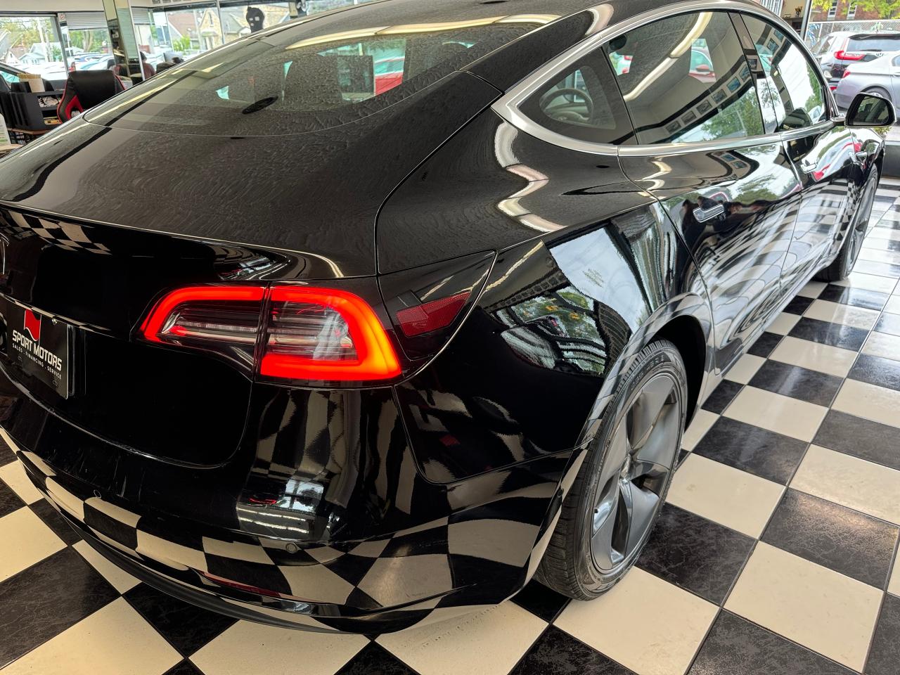 2019 Tesla Model 3 Standrad Range Plus+Auto Pilot+CLEAN CARFAX - Photo #32