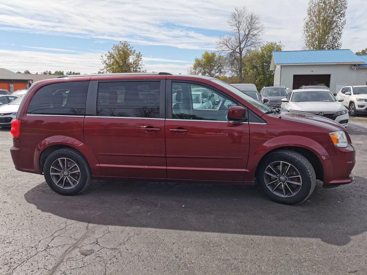 2017 Dodge Grand Caravan SE Plus - Photo #6