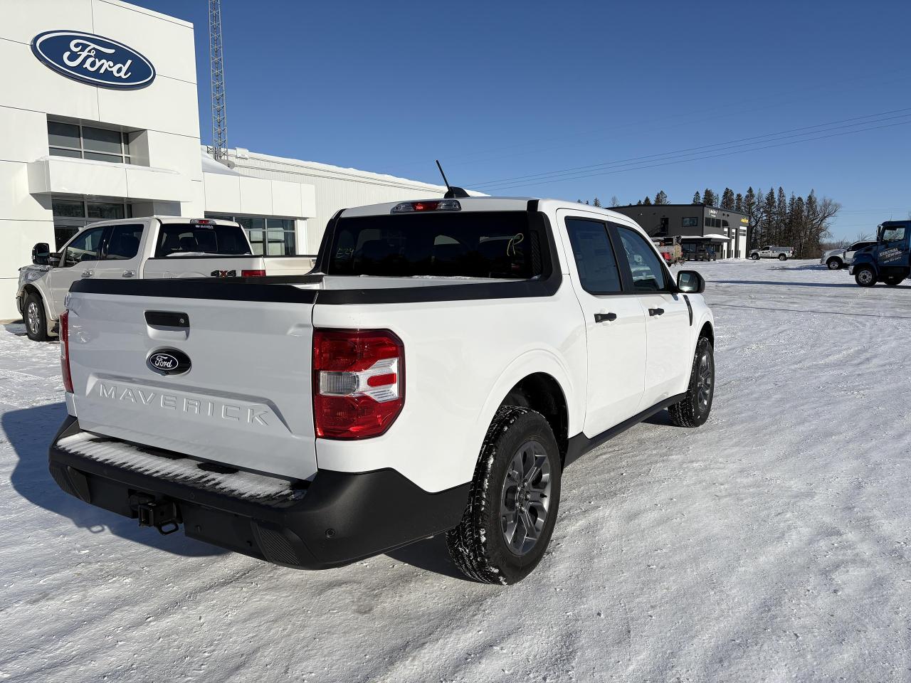 2025 Ford Maverick XLT AWD SUPERCREW Photo3