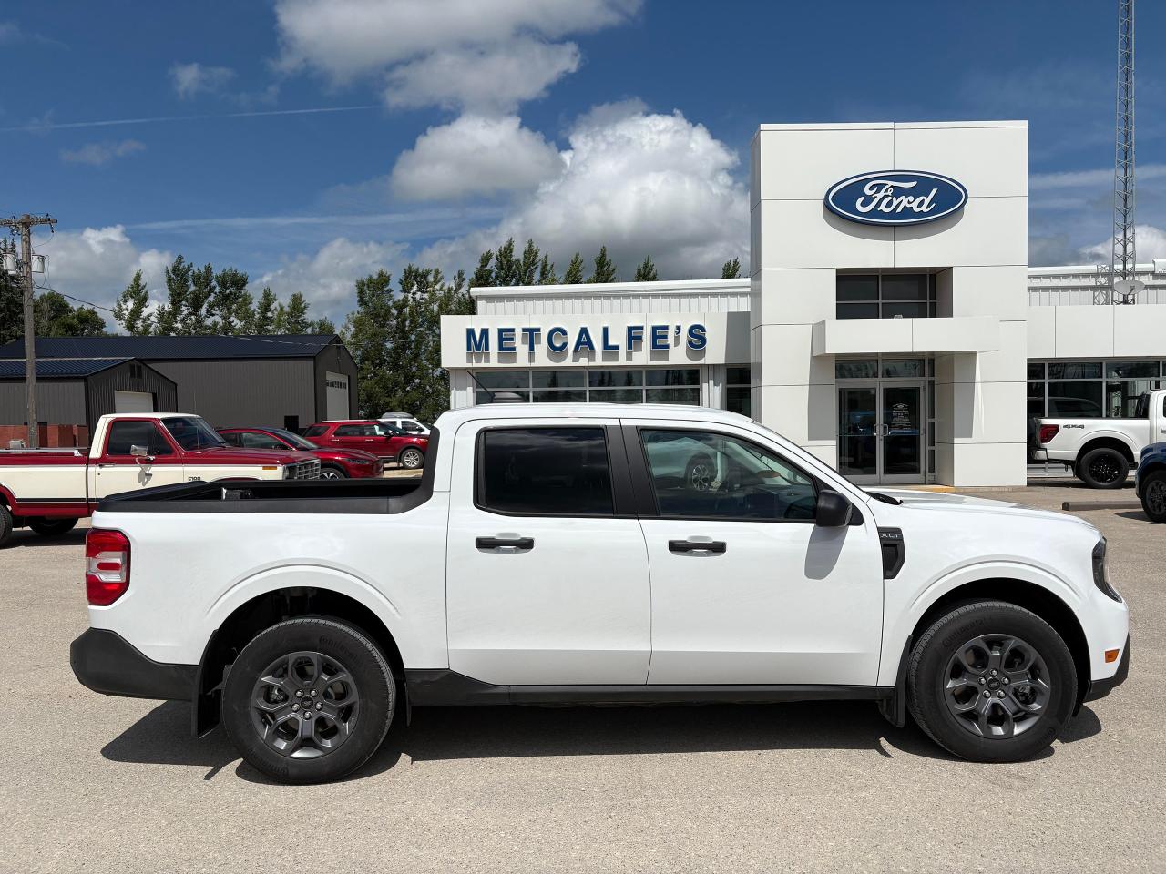 New 2025 Ford Maverick XLT AWD SuperCrew for sale in Treherne, MB