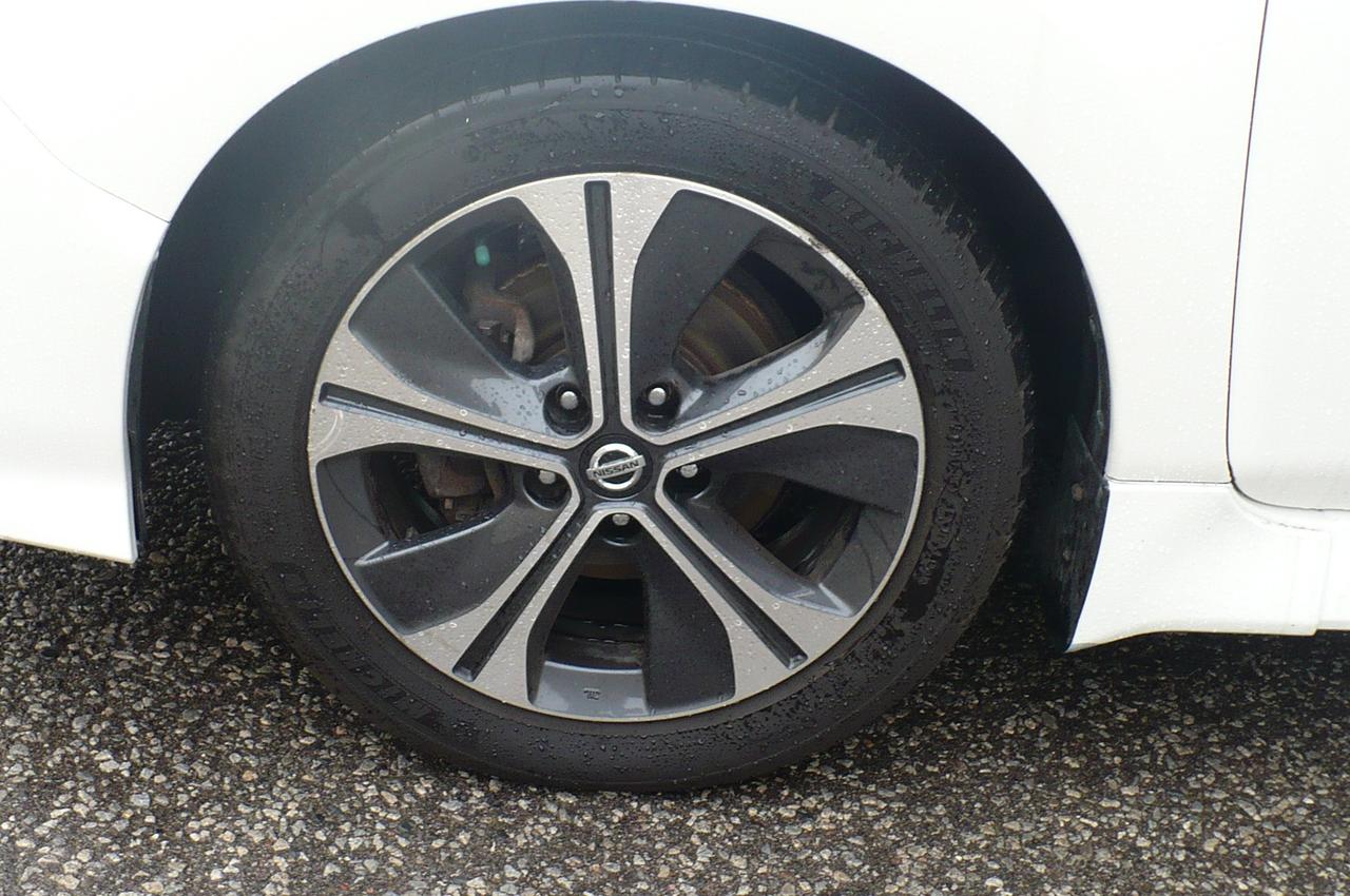 2018 Nissan Leaf SV Hatchback Photo