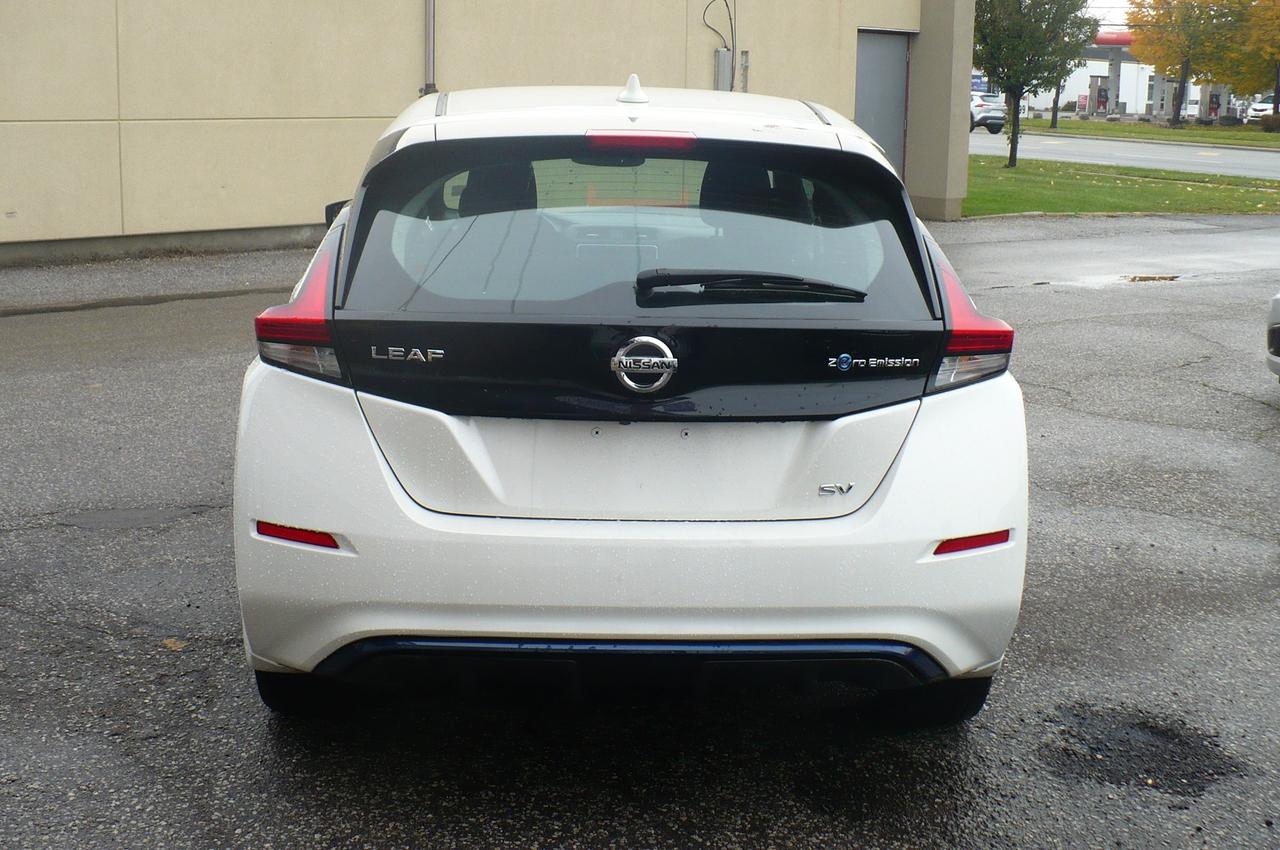 2018 Nissan Leaf SV Hatchback Photo
