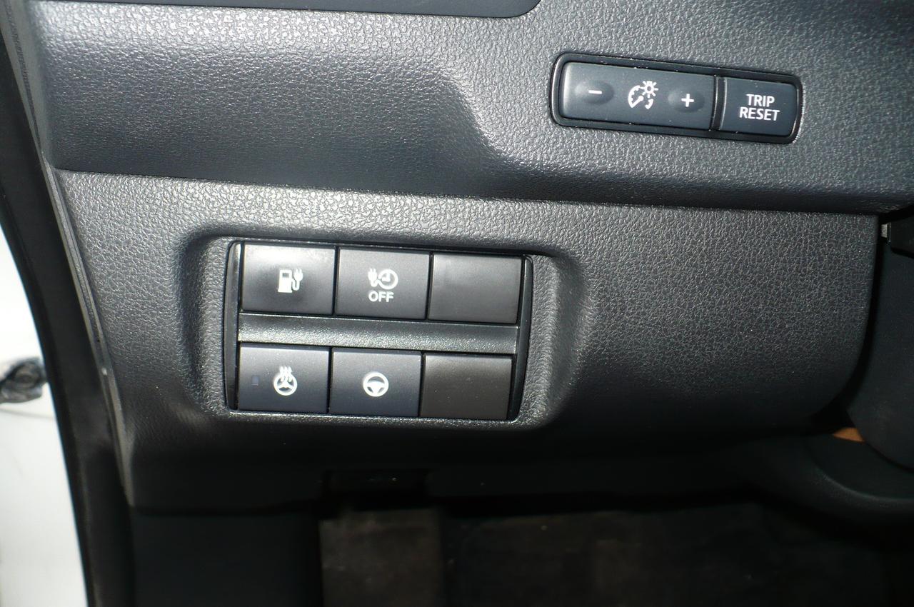 2018 Nissan Leaf SV Hatchback Photo
