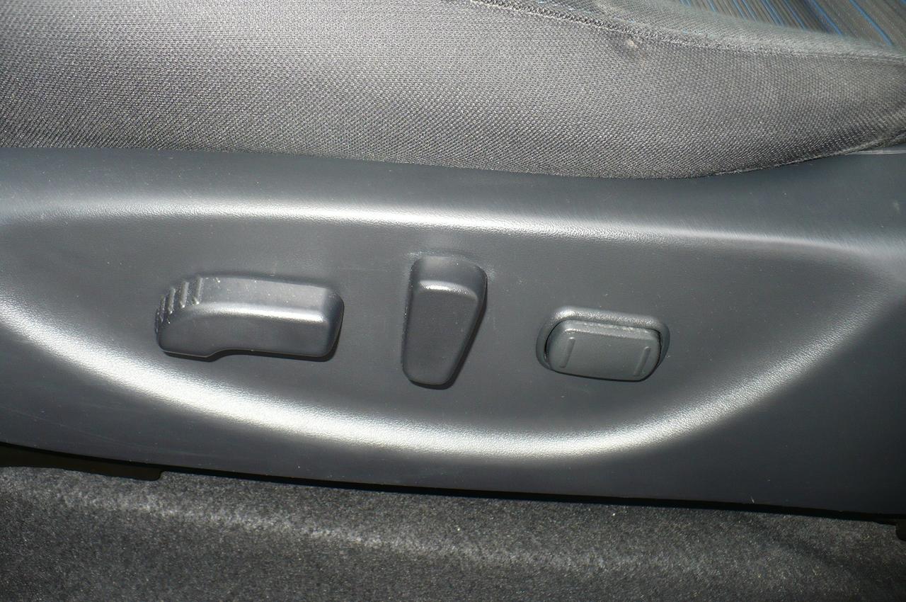2018 Nissan Leaf SV Hatchback Photo