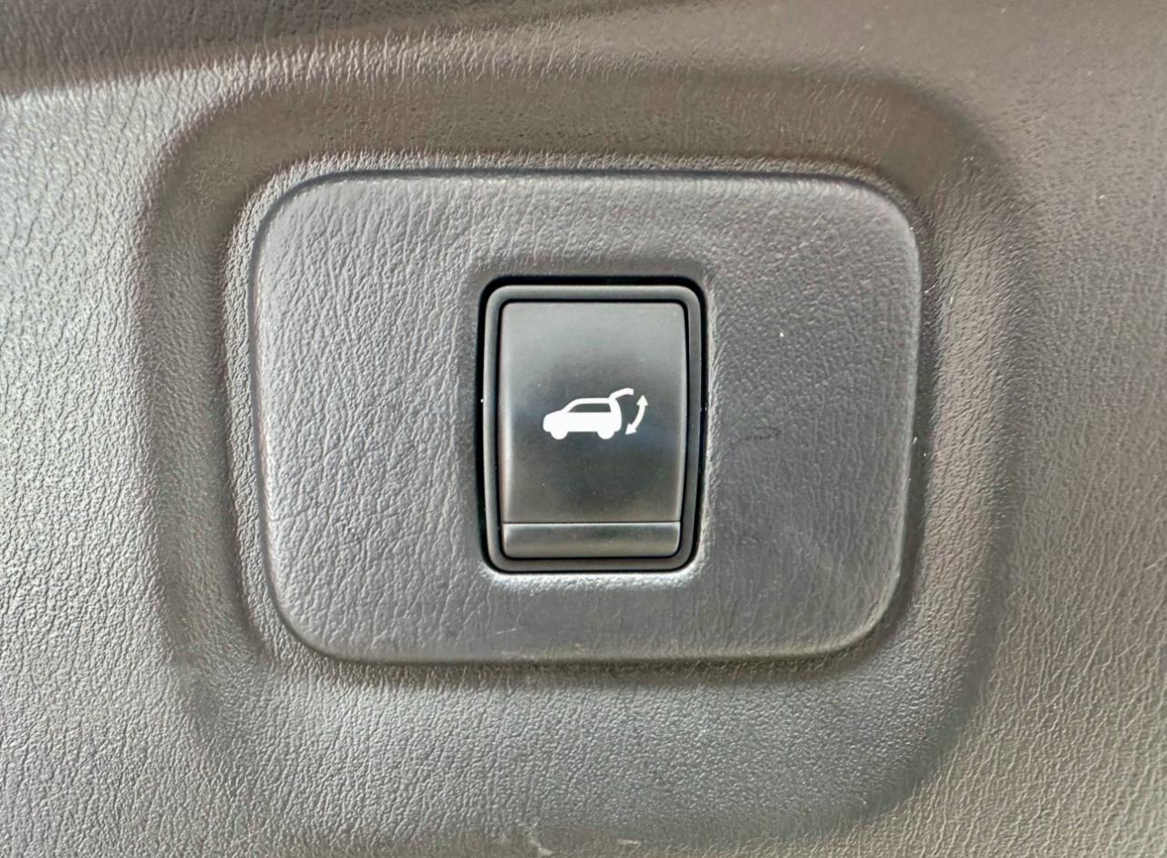 2015 Nissan Pathfinder  - Photo #19