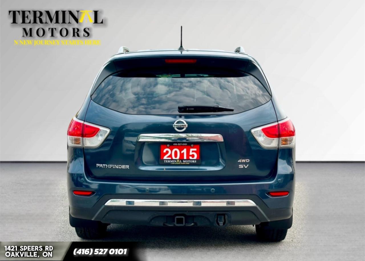 2015 Nissan Pathfinder  Photo2