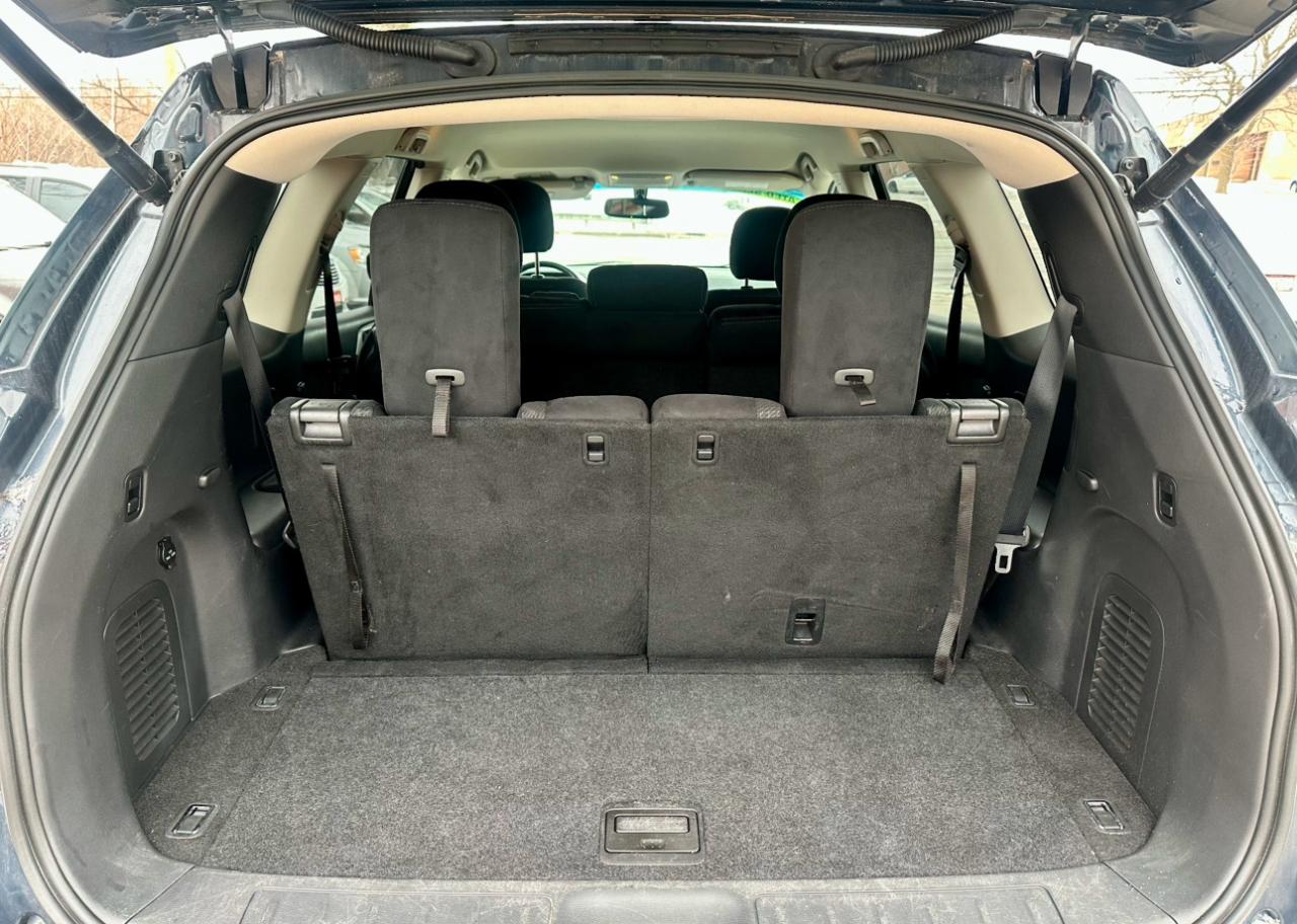 2015 Nissan Pathfinder  - Photo #8