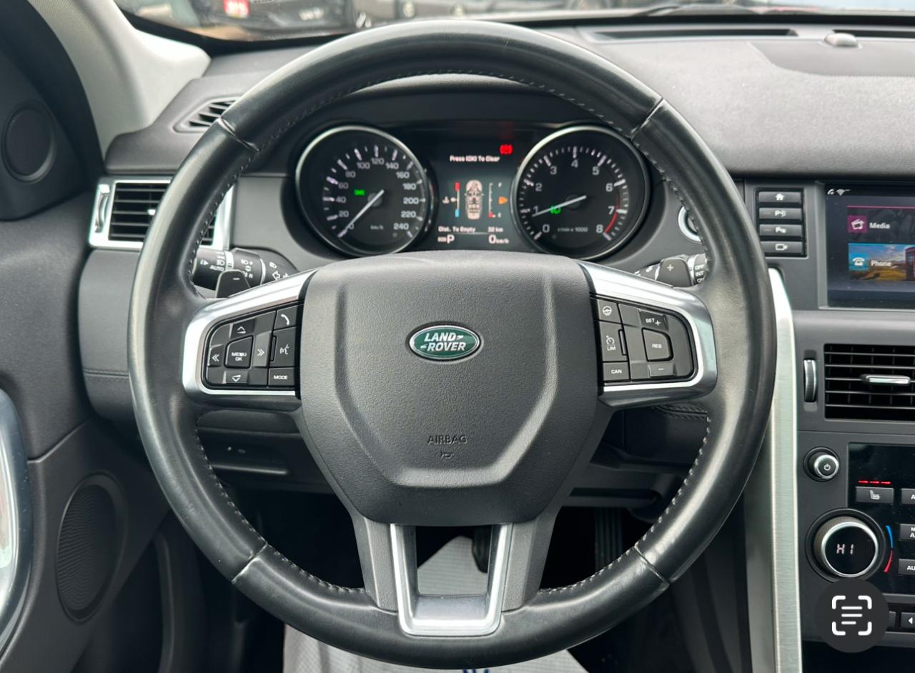 2016 Land Rover Discovery 4WD 4dr HSE - Photo #16