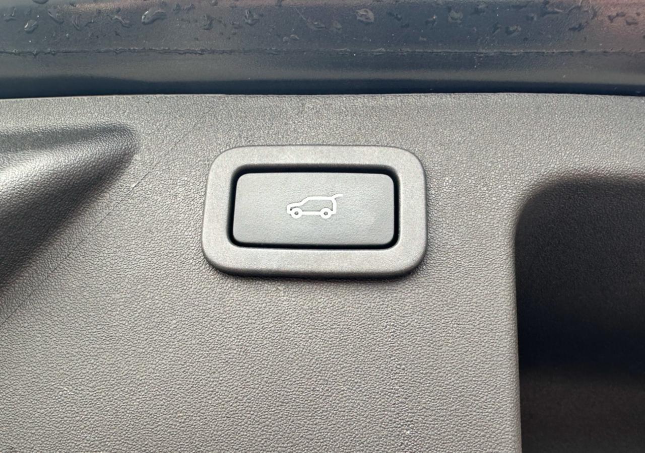 2016 Land Rover Discovery 4WD 4dr HSE - Photo #21