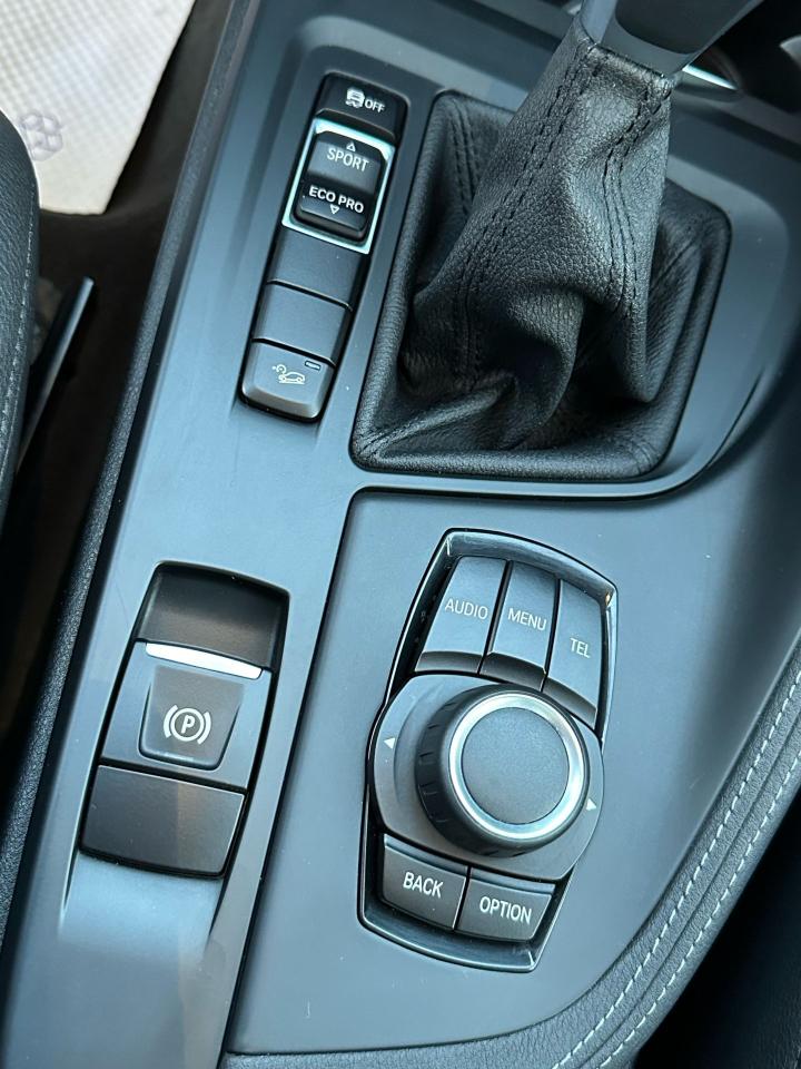 2017 BMW X1 AWD 4dr xDrive28i - Photo #17