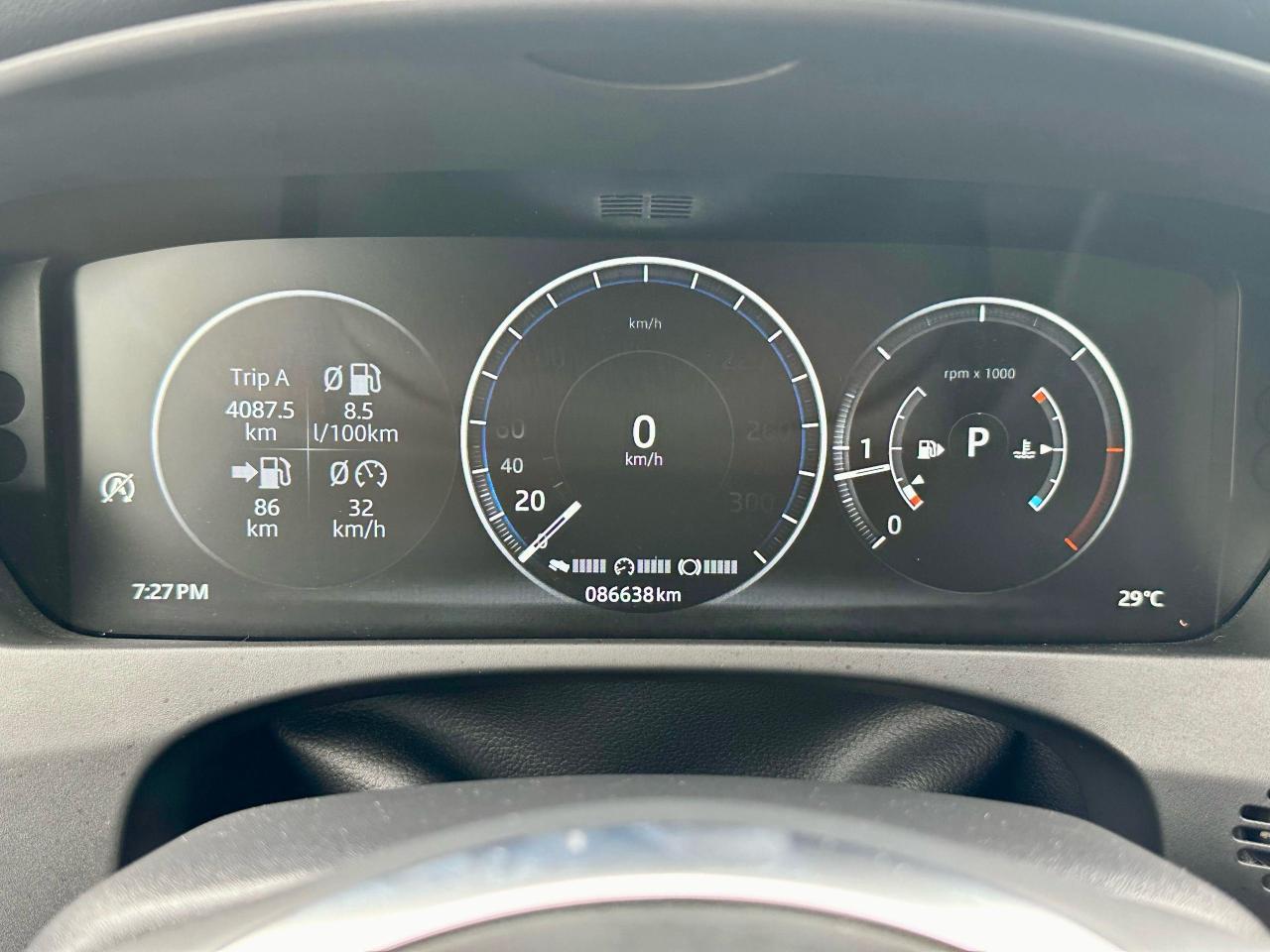2018 Jaguar F-PACE  - Photo #14