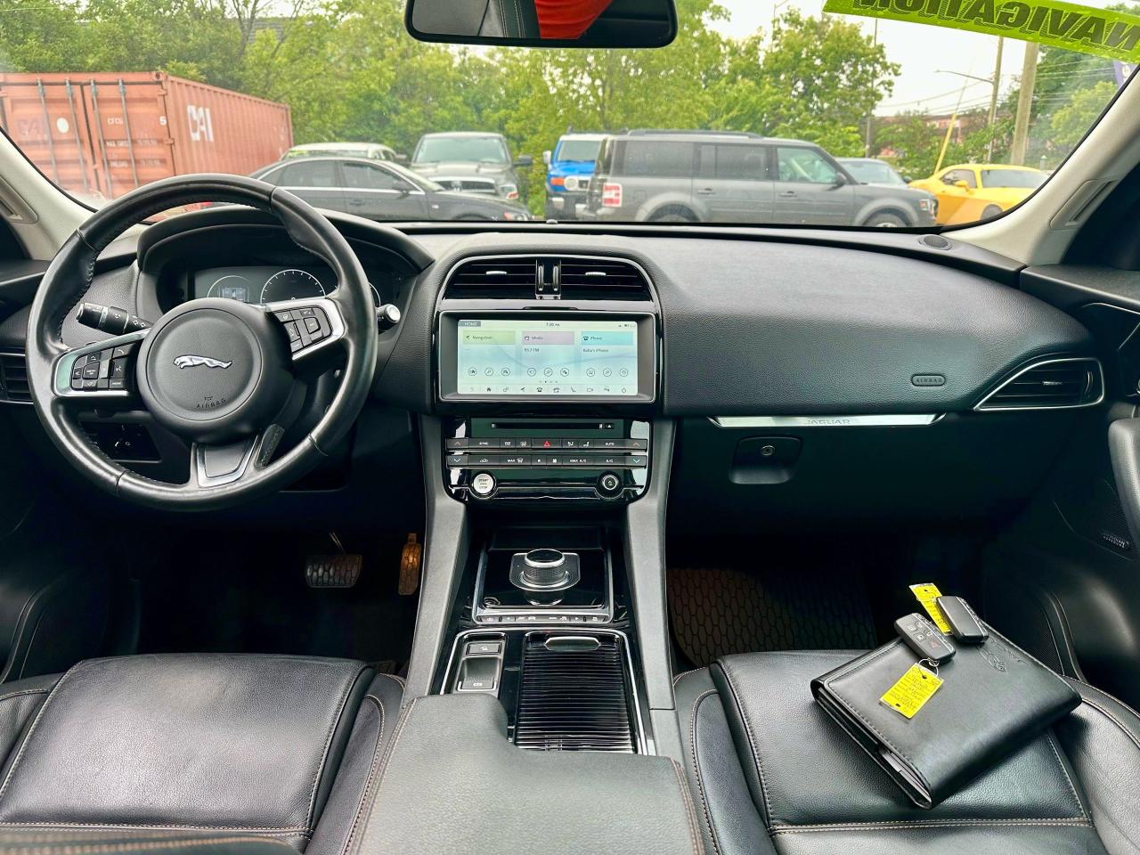2018 Jaguar F-PACE  - Photo #15