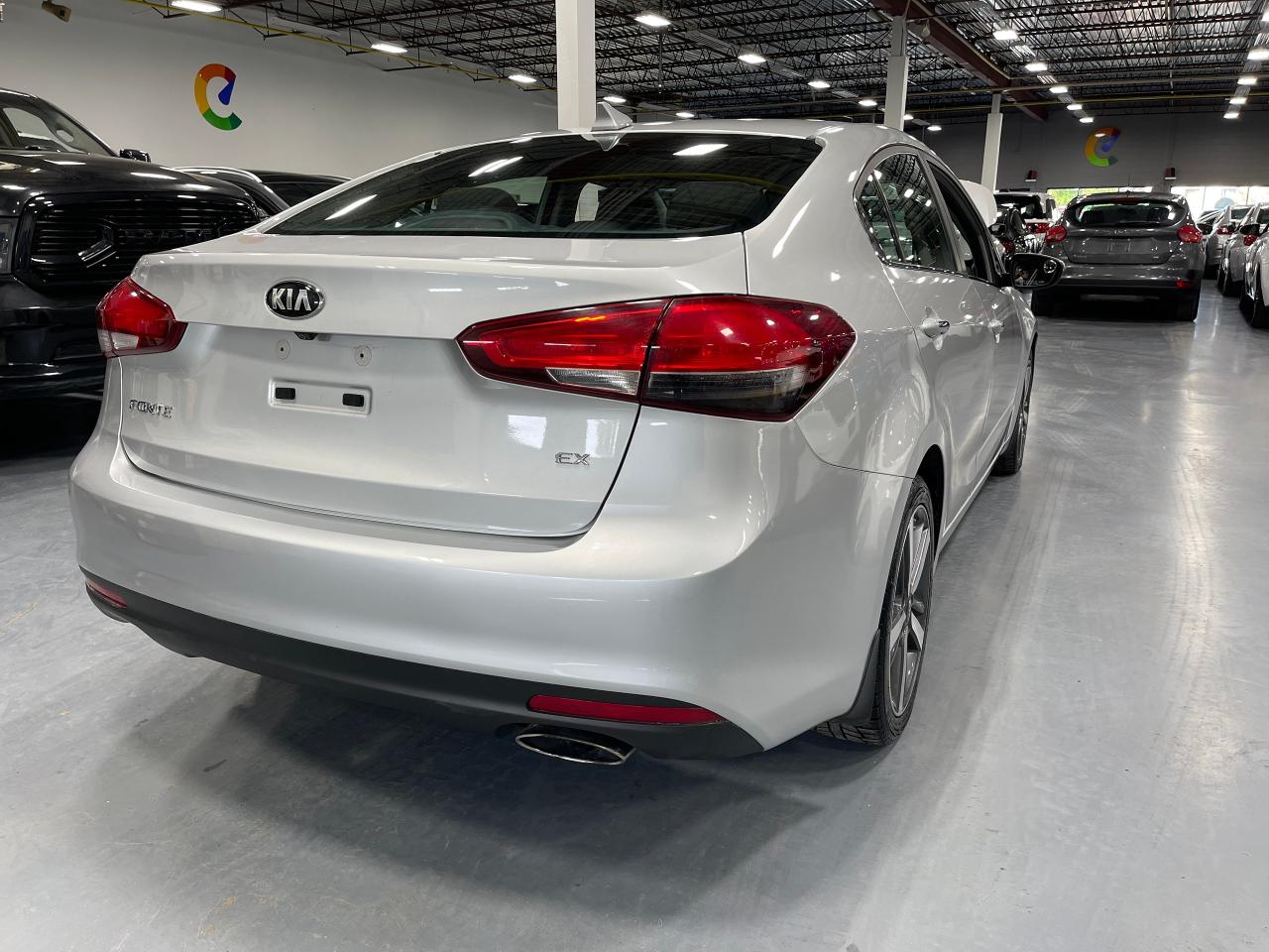 2017 Kia Forte 4dr Sdn Auto EX Photo4