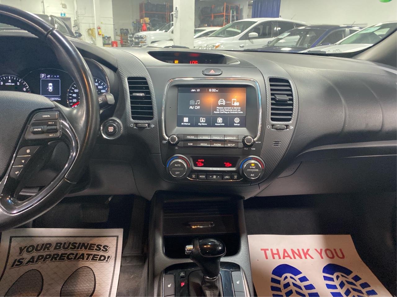 2017 Kia Forte 4dr Sdn Auto EX Photo