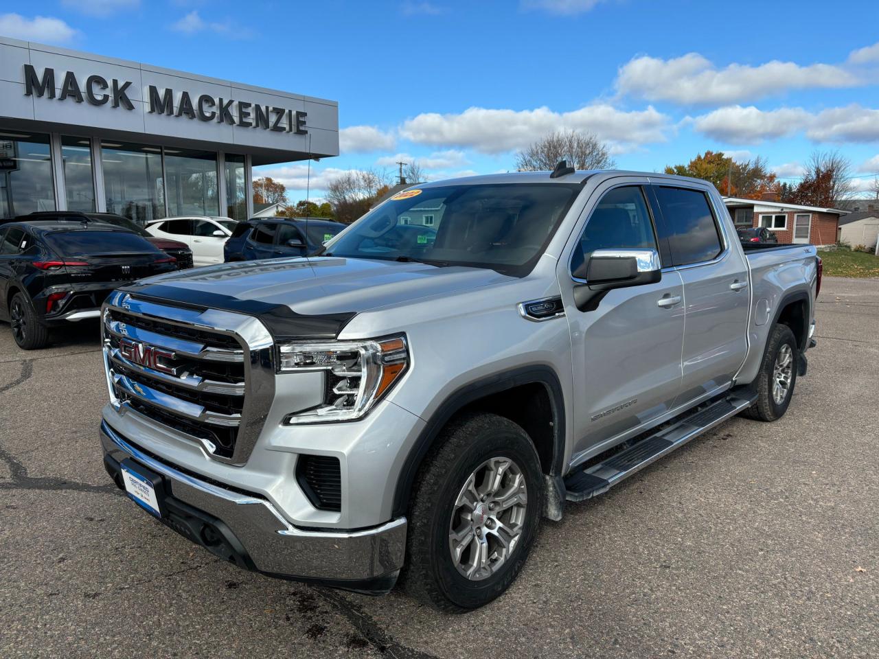 Used 2022 GMC Sierra 1500 Limited 2022 Sierra SLE Crew Cab 4WD for sale in Renfrew, ON