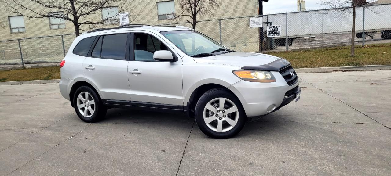 Used 2007 Hyundai Santa Fe 7 Passenger, Auto,3 Years Warranty available for sale in Toronto, ON