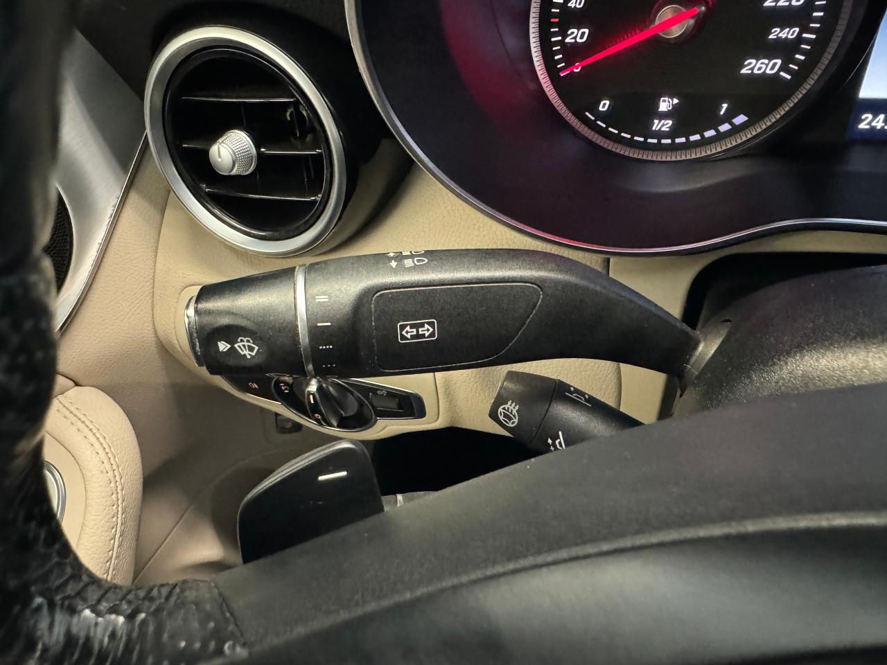 2017 Mercedes-Benz C-Class C300 4MATIC+Roof+Camera+New Tires+Heated Steering - Photo #41