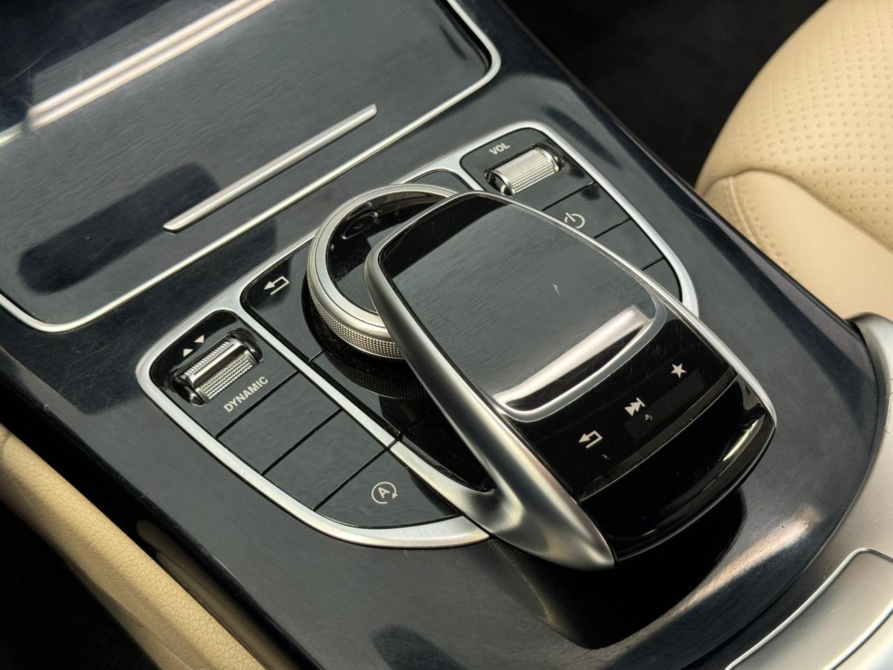 2017 Mercedes-Benz C-Class C300 4MATIC+Roof+Camera+New Tires+Heated Steering Photo84