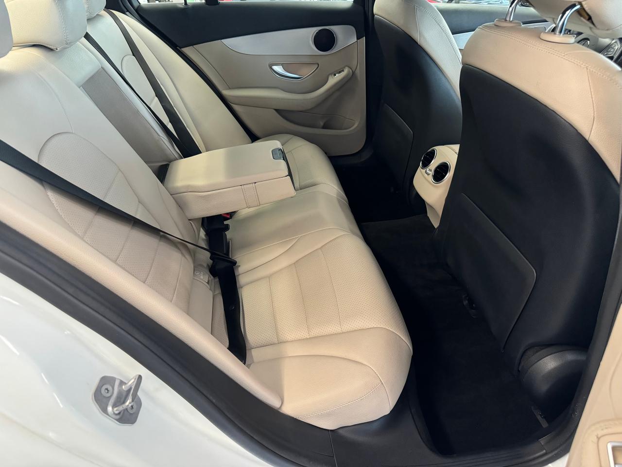 2017 Mercedes-Benz C-Class C300 4MATIC+Roof+Camera+New Tires+Heated Steering - Photo #22
