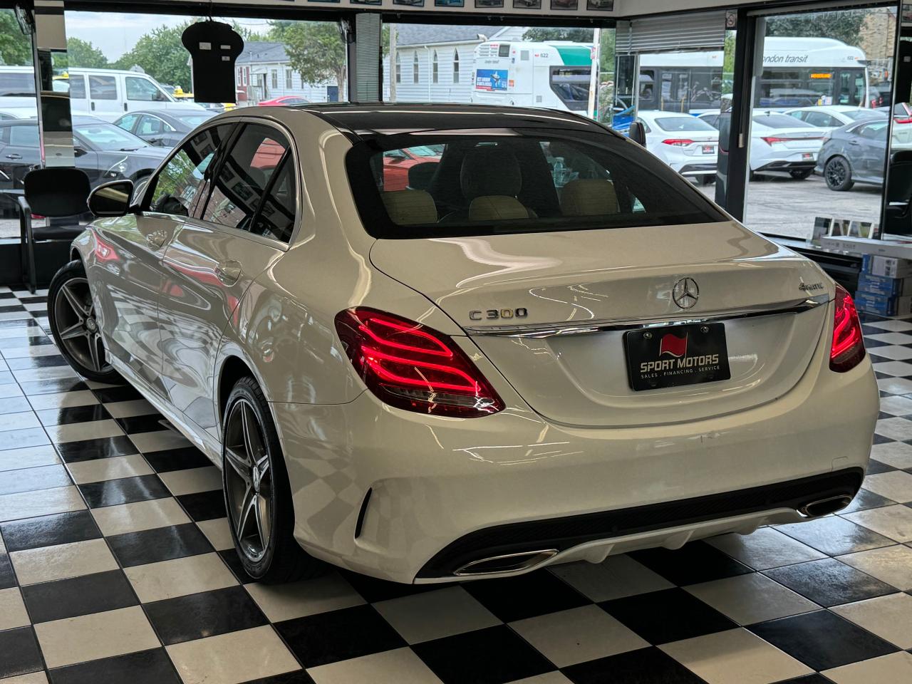 2017 Mercedes-Benz C-Class C300 4MATIC+Roof+Camera+New Tires+Heated Steering Photo66