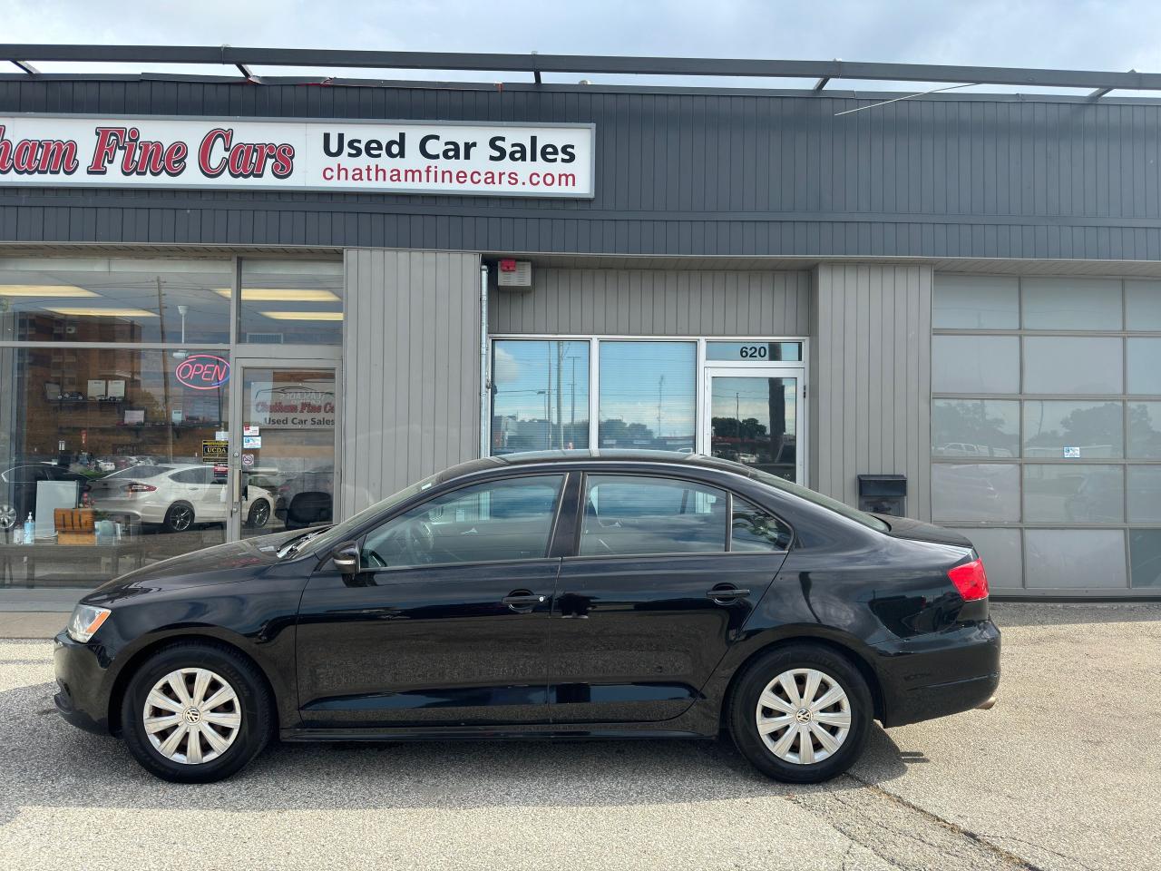 2014 Volkswagen Jetta TRENDLINE+ Photo2