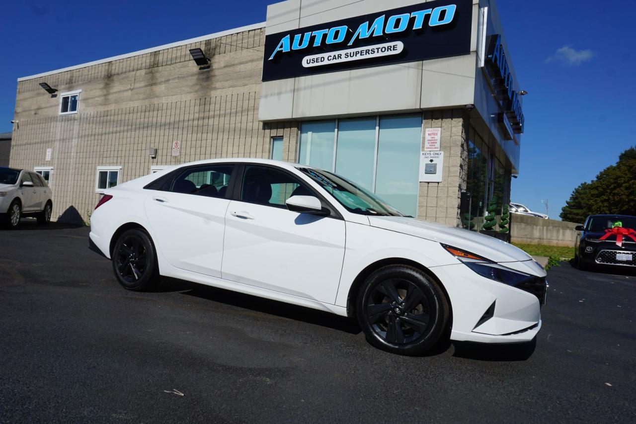 Used 2022 Hyundai Elantra PREFERRED CERTIFIED *ACCIDENT FREE*1 OWNER* CAMERA BLUETOOTH HEATED SEATS CRUISE ALLOYS for sale in Burlington, ON