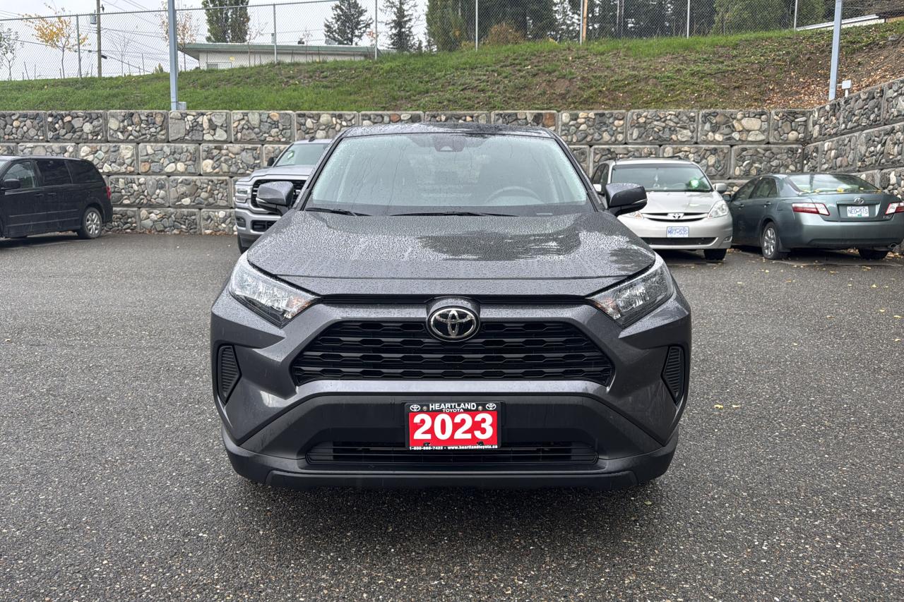 2023 Toyota RAV4 LE AWD Photo