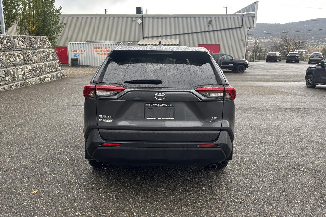 2023 Toyota RAV4 LE AWD Photo