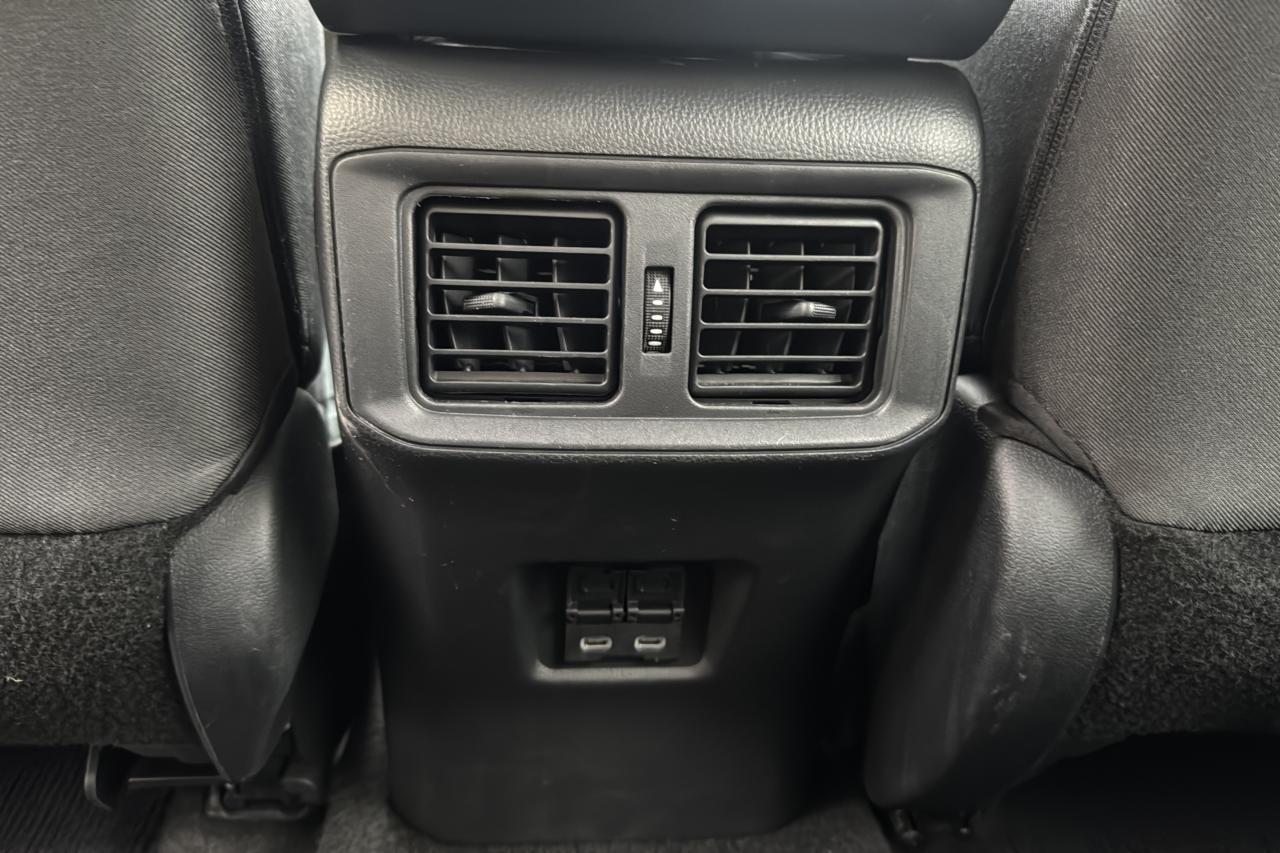 2023 Toyota RAV4 LE AWD Photo