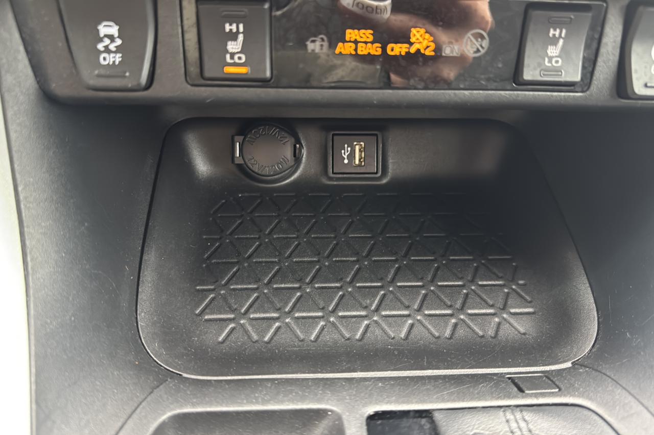 2023 Toyota RAV4 LE AWD Photo