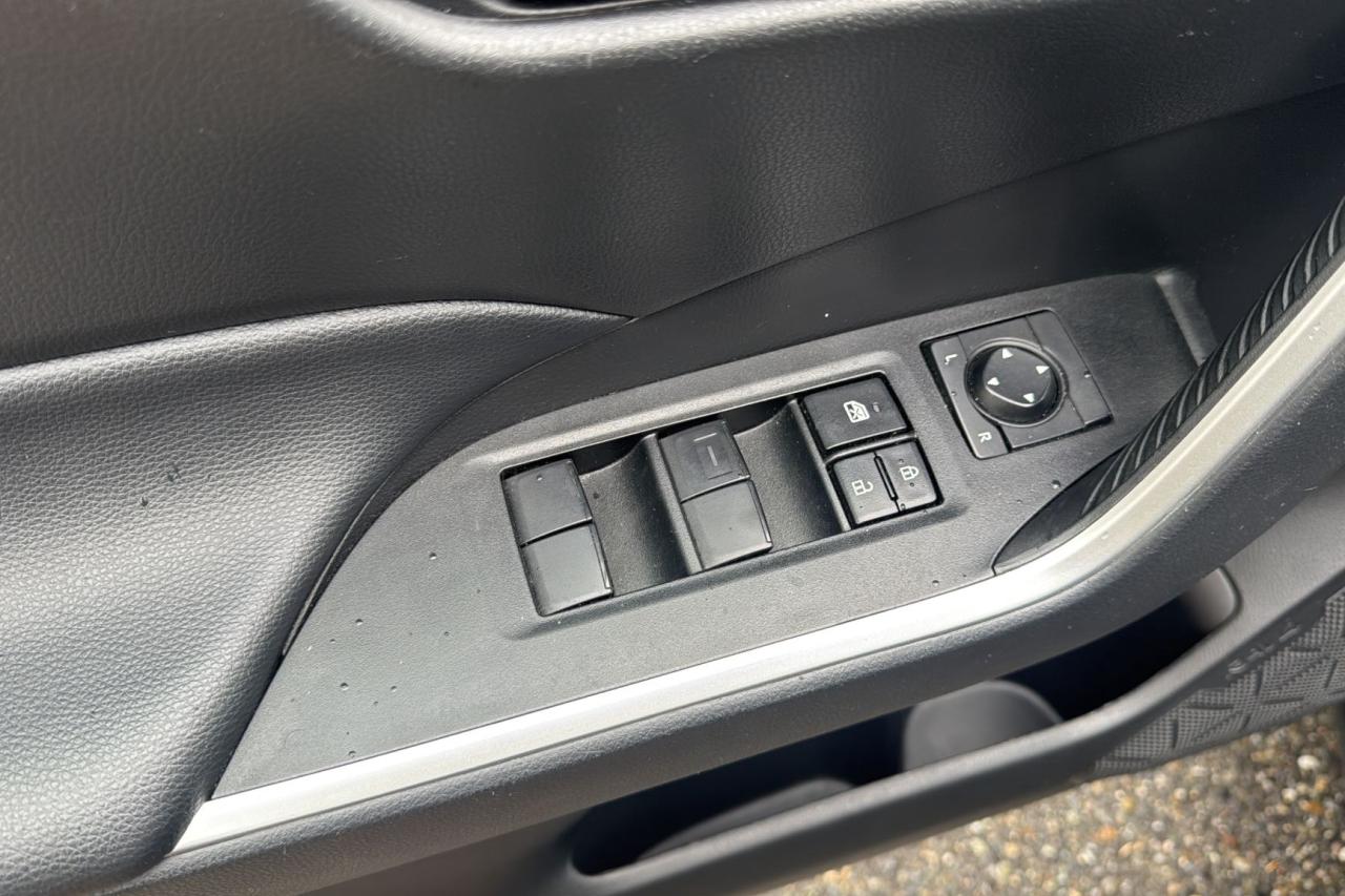 2023 Toyota RAV4 LE AWD Photo